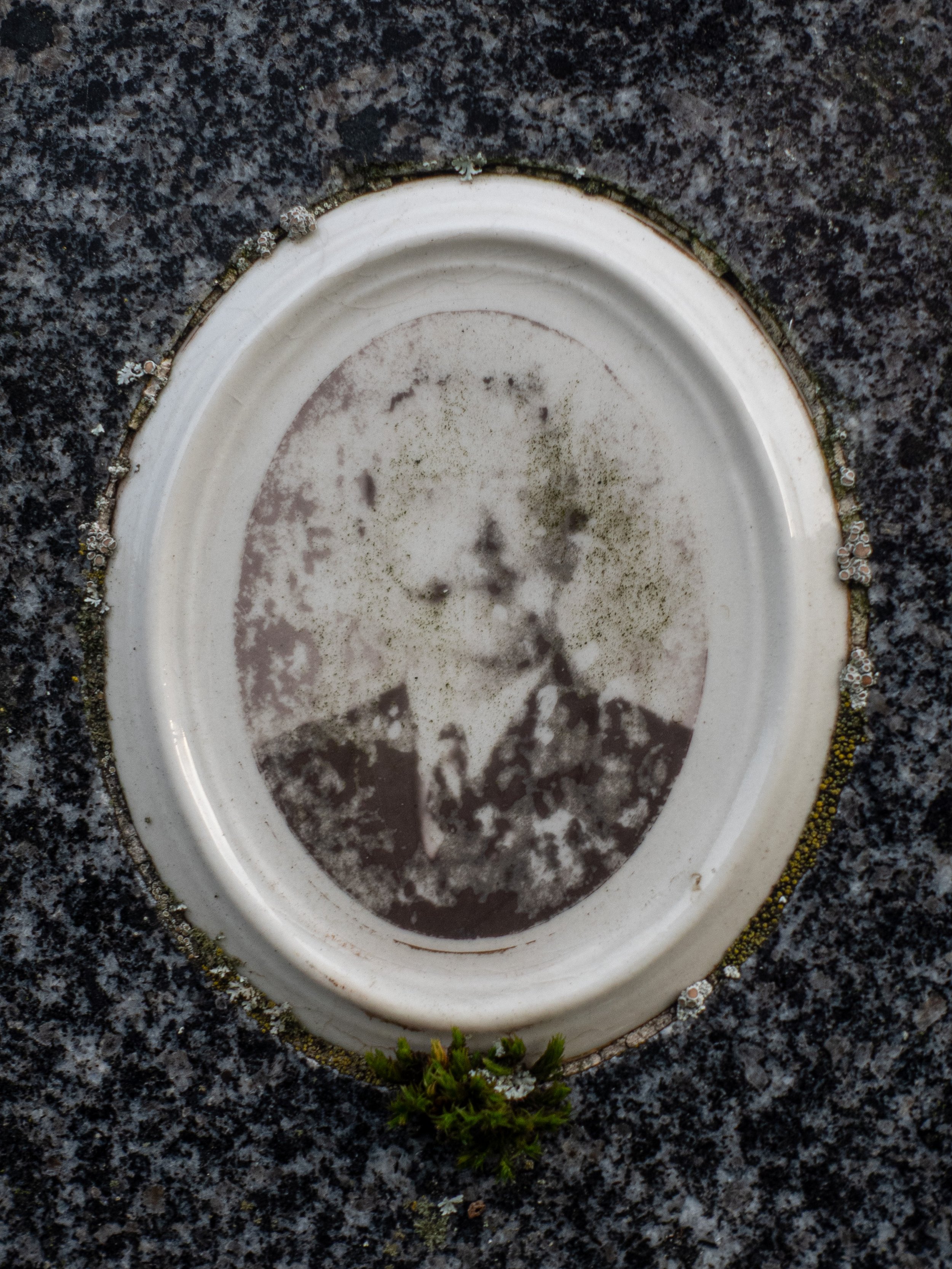 Photo from the collection: Fading Memorial Portraits by Jakob Maria Wagner.