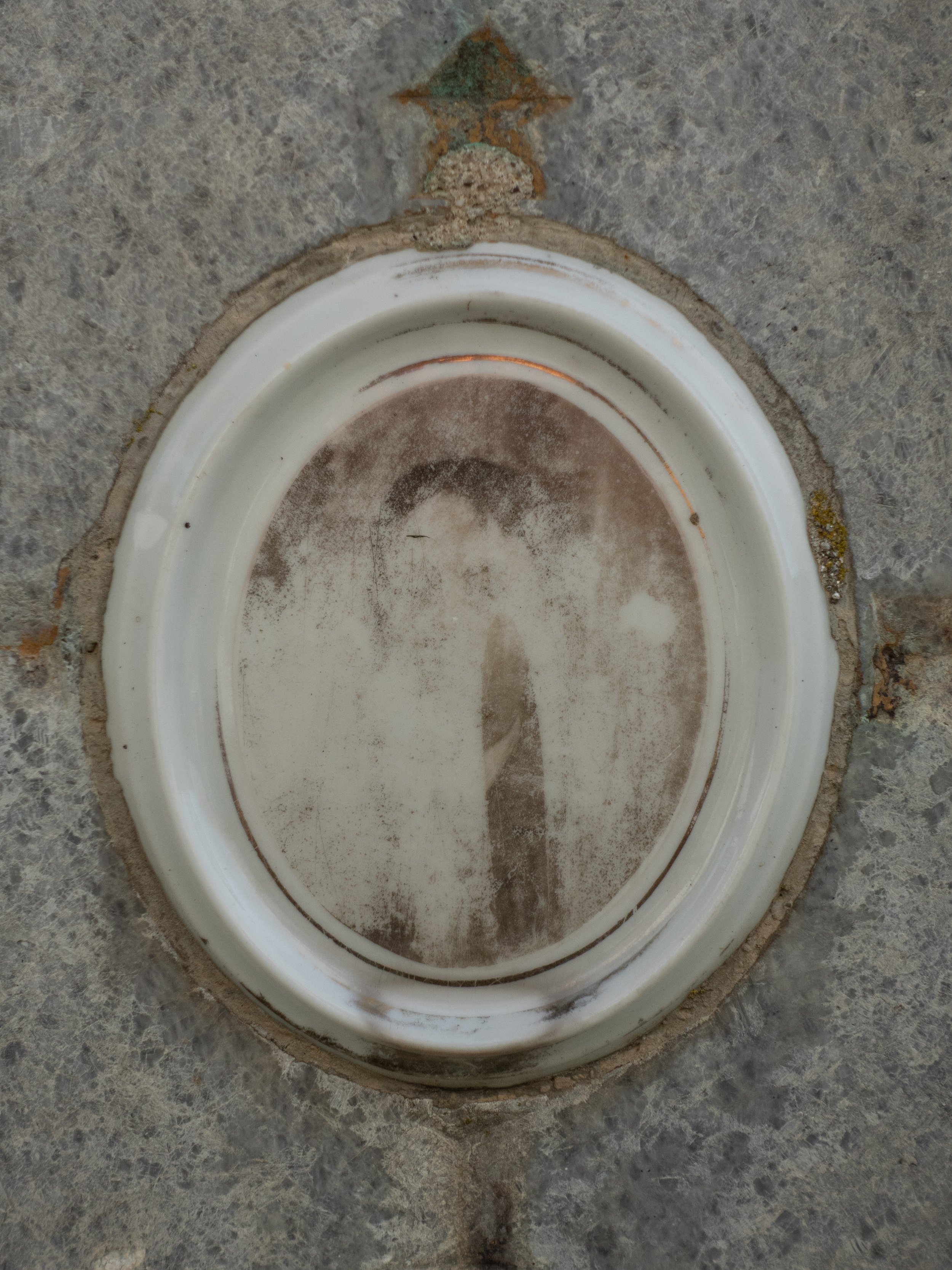 Photo from the collection: Fading Memorial Portraits by Jakob Maria Wagner.