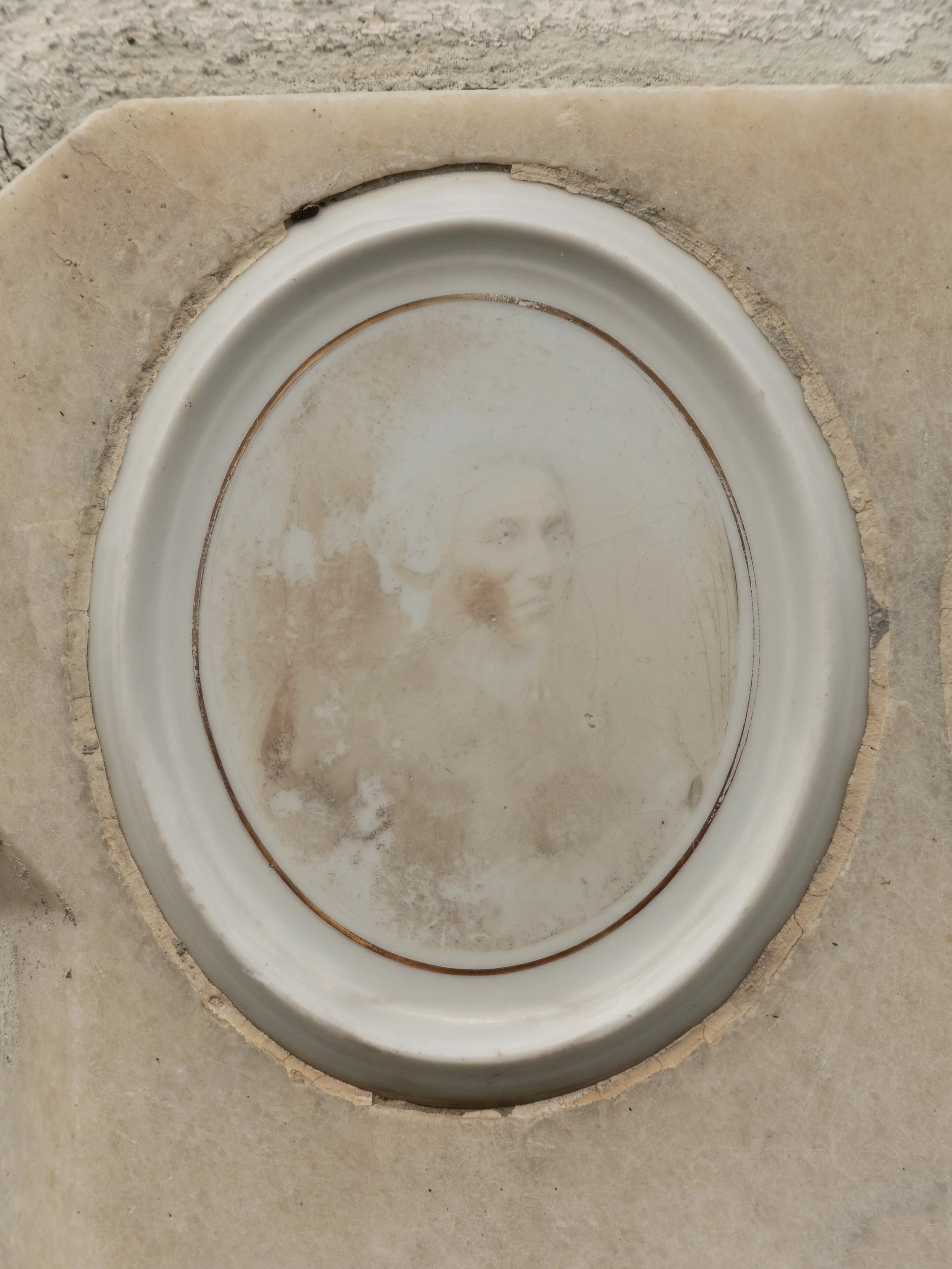 Photo from the collection: Fading Memorial Portraits by Jakob Maria Wagner.