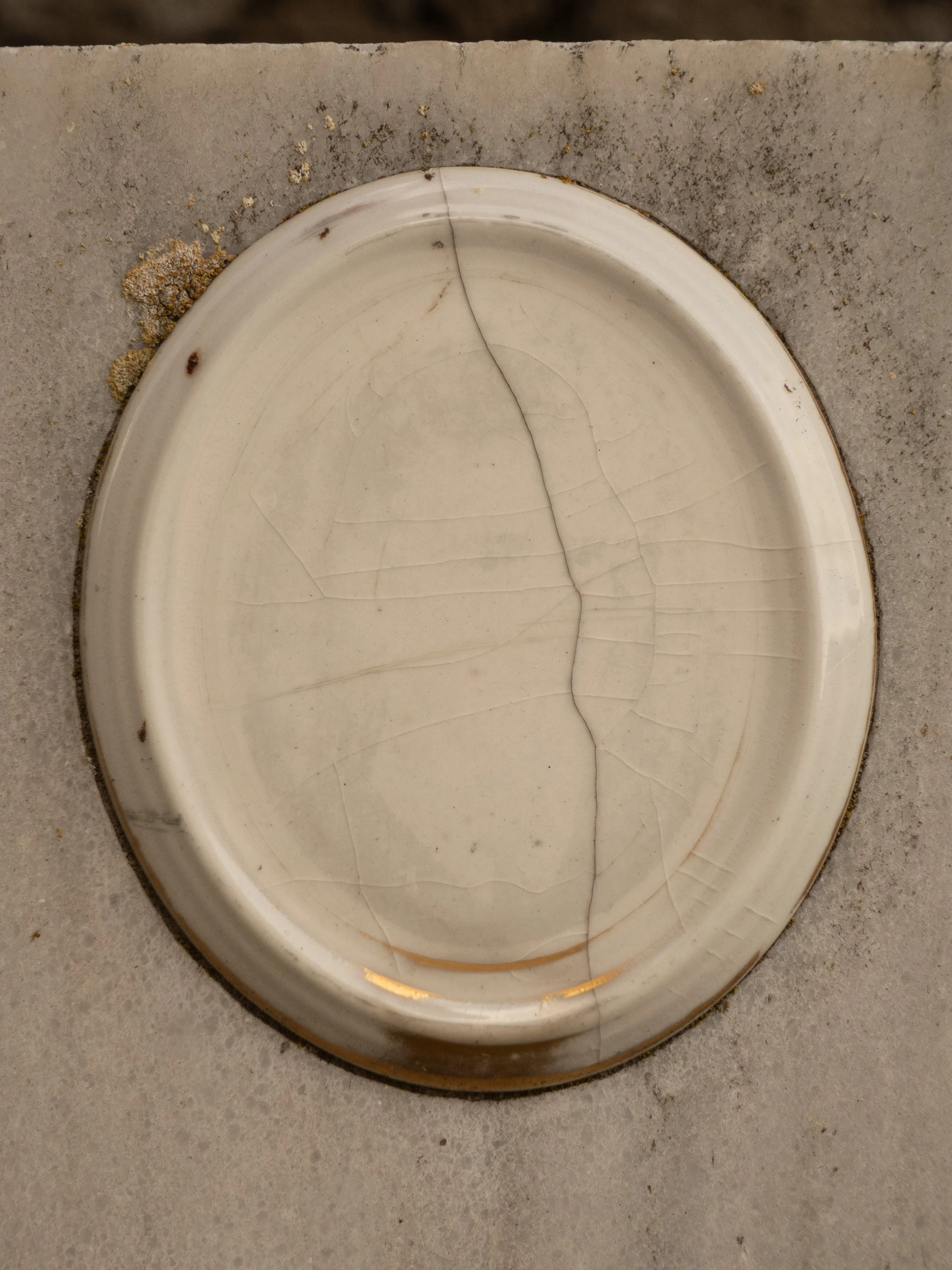 Photo from the collection: Fading Memorial Portraits by Jakob Maria Wagner.