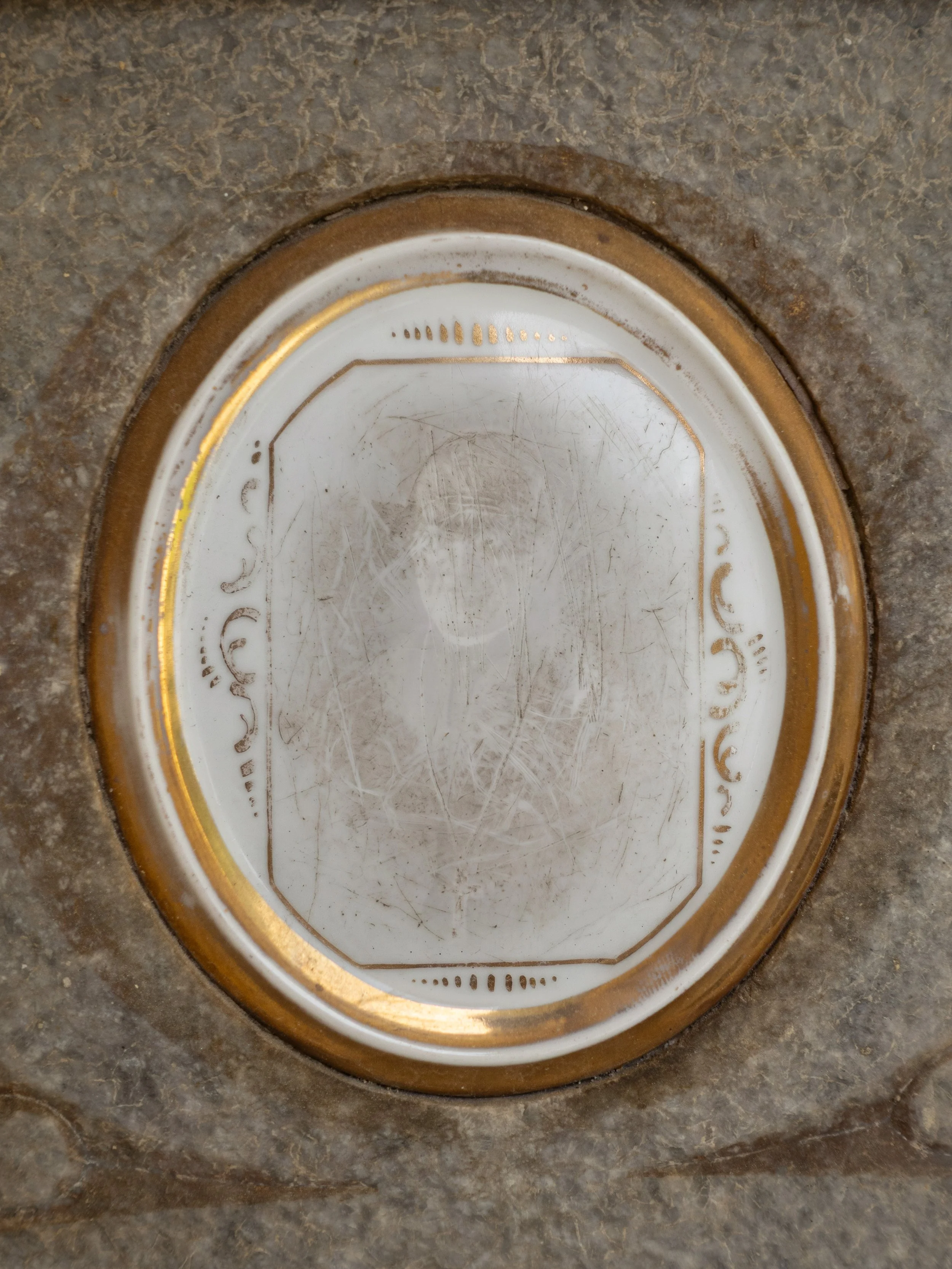 Photo from the collection: Fading Memorial Portraits by Jakob Maria Wagner.