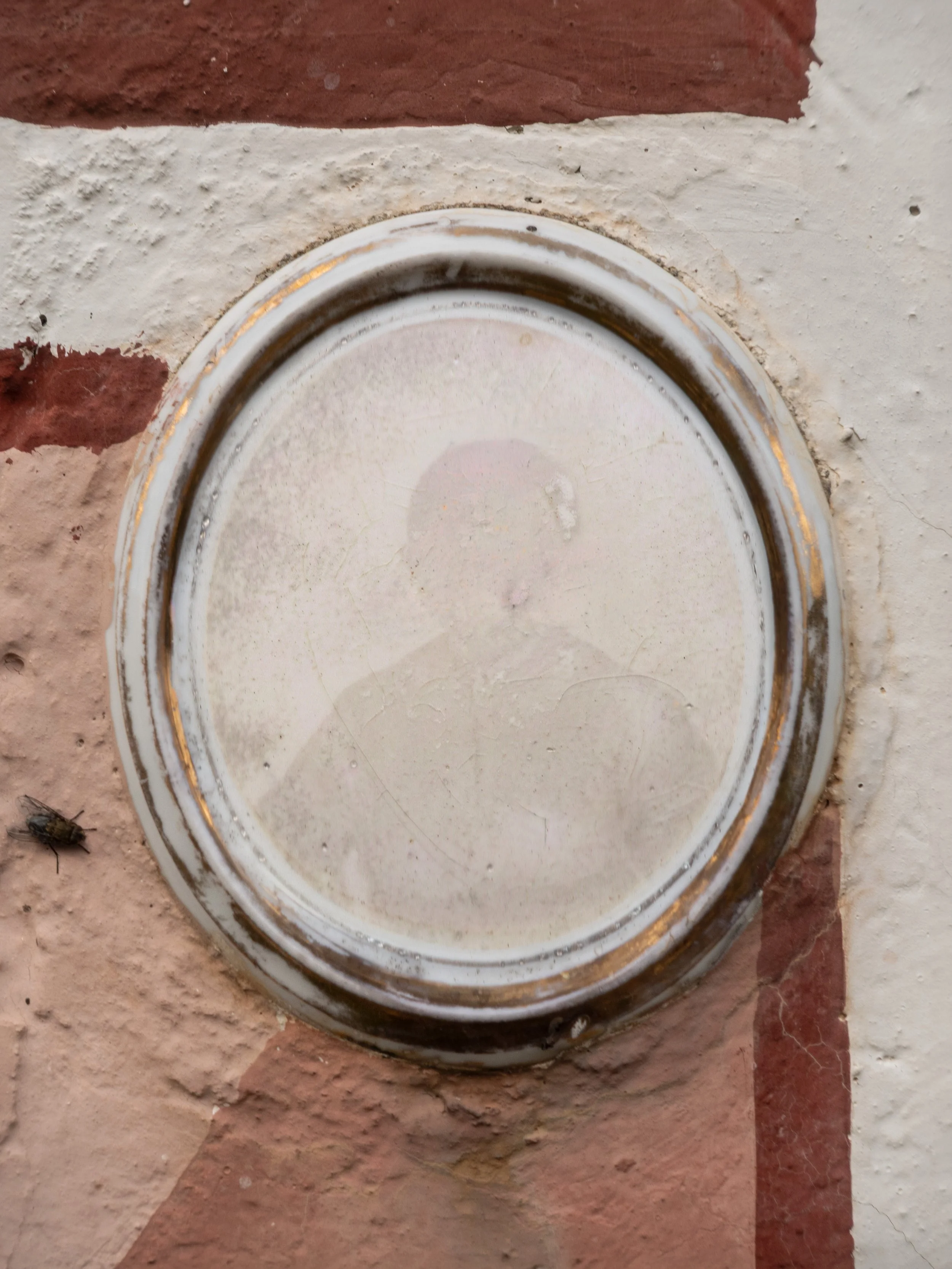 Photo from the collection: Fading Memorial Portraits by Jakob Maria Wagner.