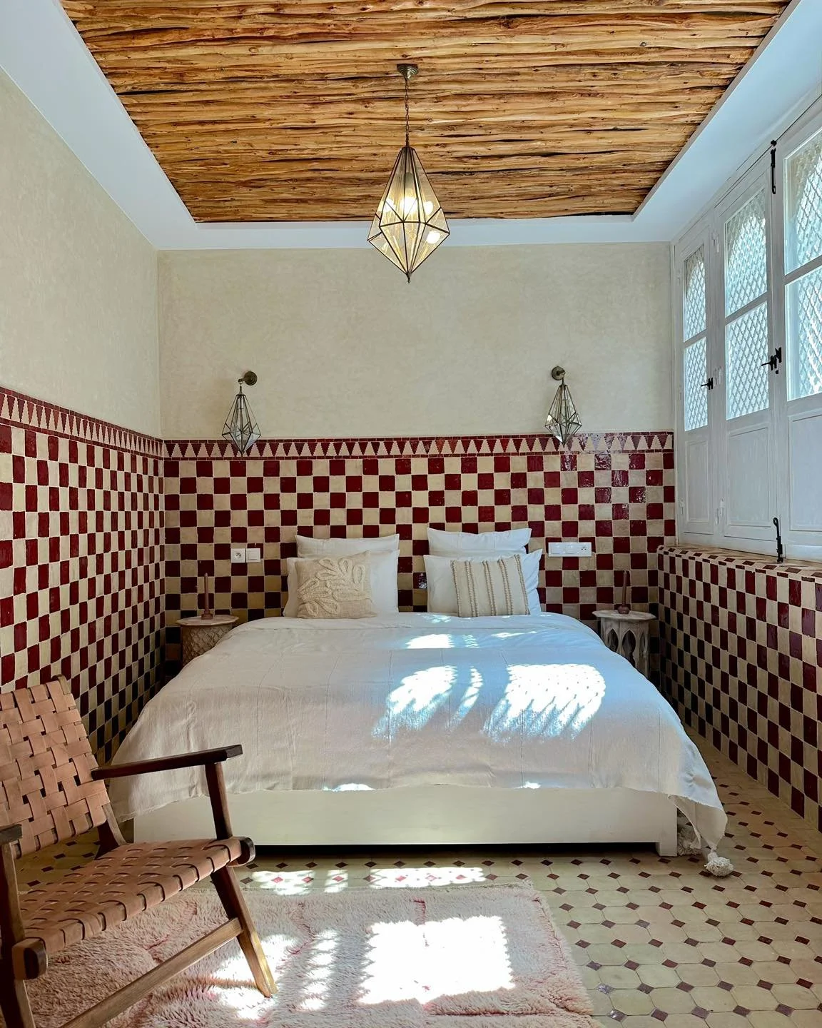 Every room at Riad El Badun tells its own story.
A blend of calm, romance, and Moroccan charm &mdash; handmade details, soft light, and the feeling of home away from home.
Designed for couples, families, and travelers seeking authenticity and quiet l