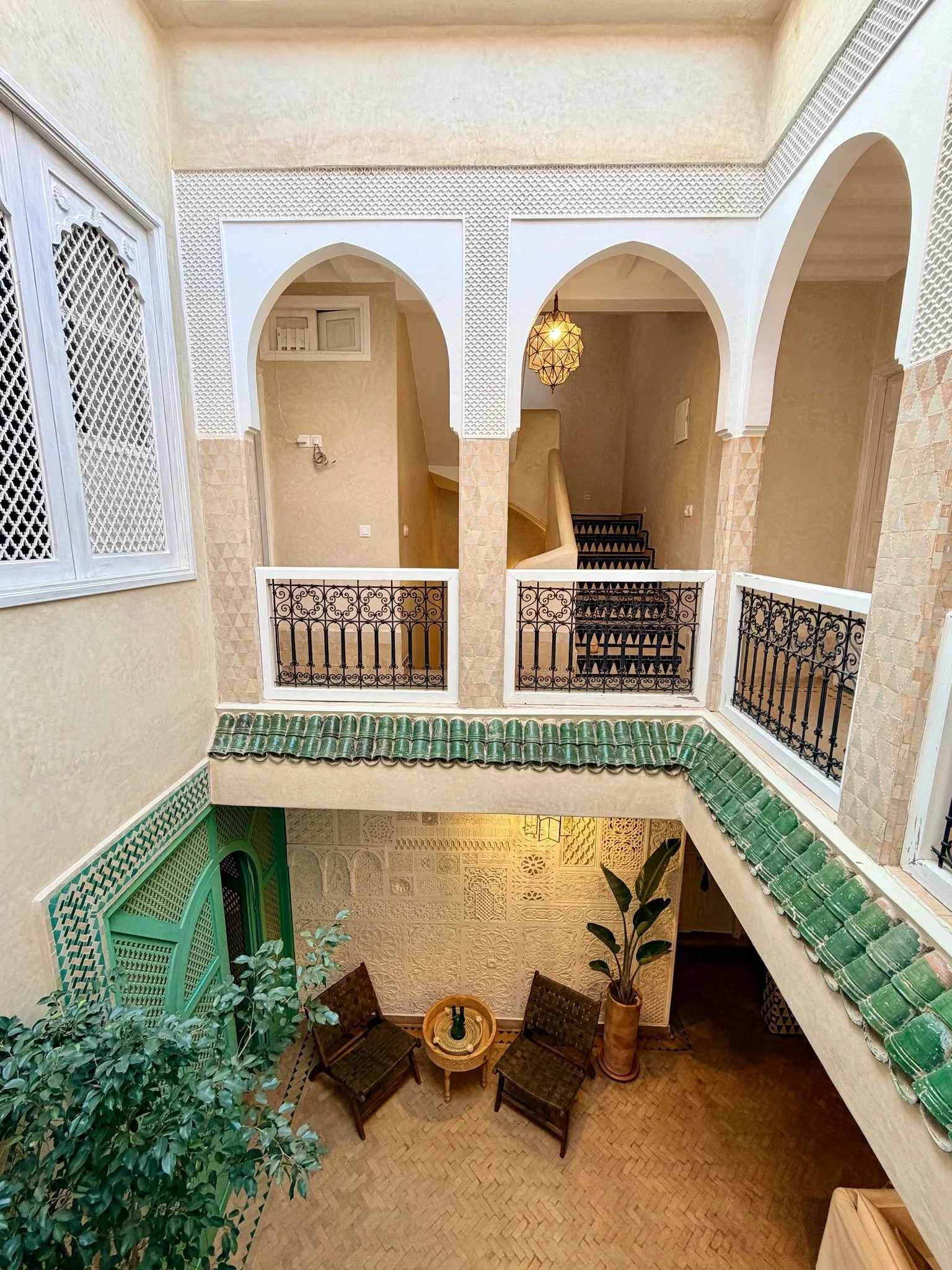 A quiet moment in the heart of the riad.
Soft light, traditional arches and green zellige come together to create a peaceful retreat from the city&rsquo;s energy.
A place to slow down and truly experience Marrakech 🤍
📍 Bab Doukkala, Marrakech
#Riad