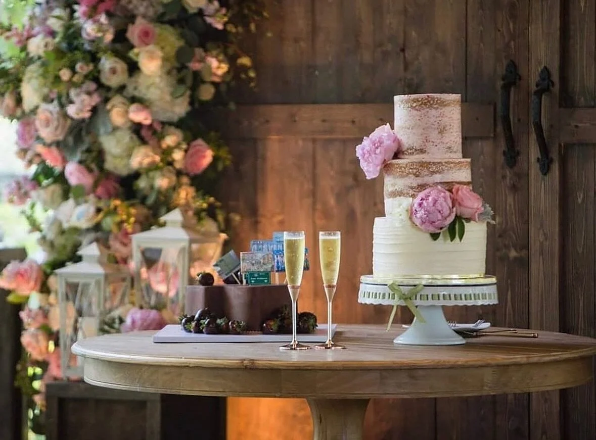 🍾 To the bride and groom, may the roof above you never fall in and may you both never fall out. Live life to the fullest &ndash; remember, this is the beginning of the rest of your life.  CHEERS!🥂💞

#LiveLoveVow #WeddingRealtor #WeddingPlanner #We