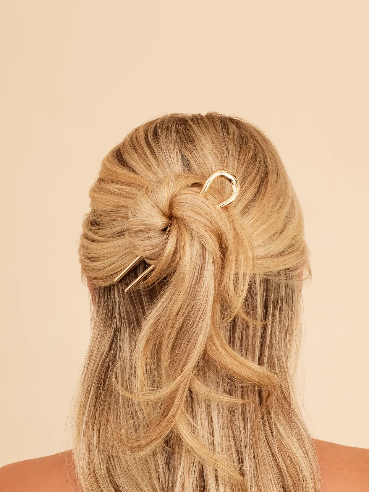 The Willow Pin in Gold