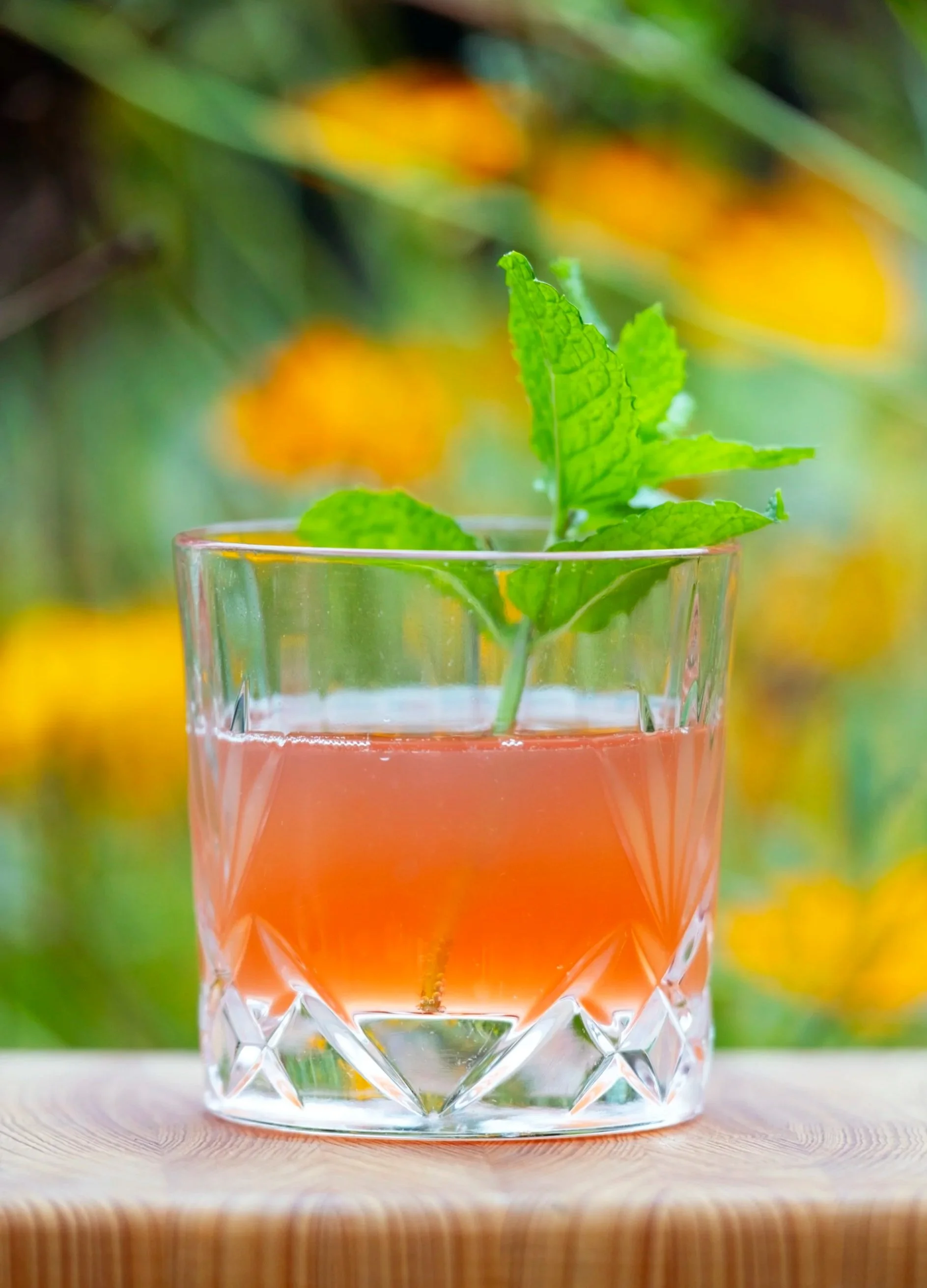 Rosy+Peach_drink_websize.jpg