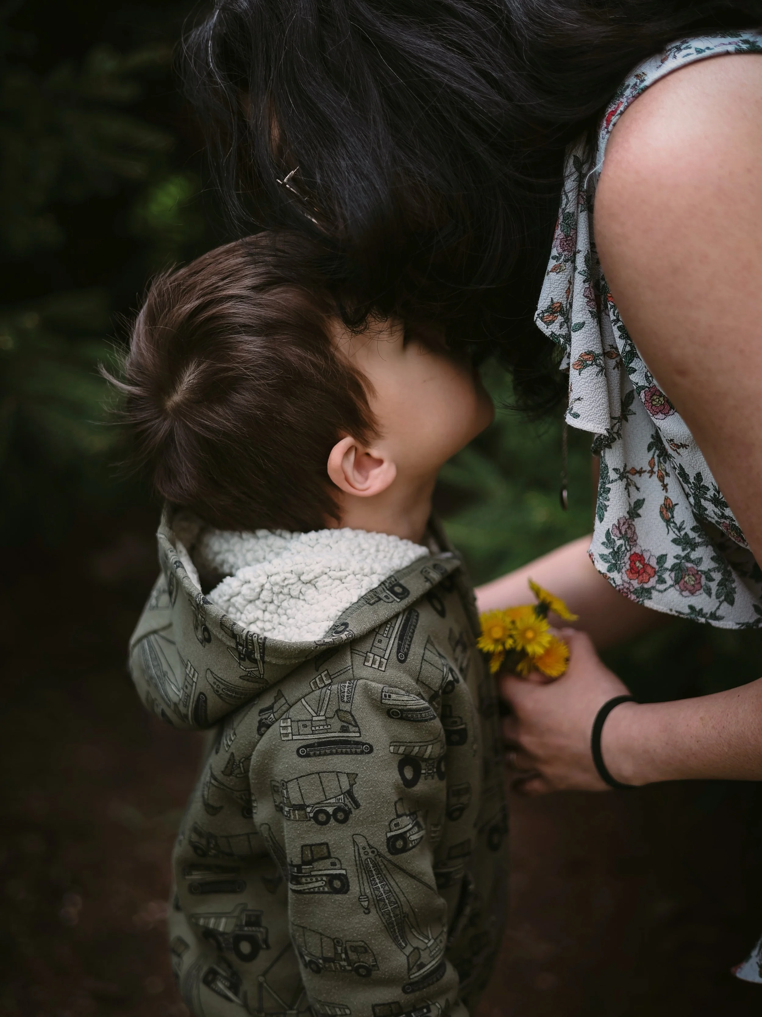 Happy Mother&rsquo;s Day to all the mamas around the 🌎!

Every year on this day, all I ask for is a photoshoot. So often, we&rsquo;re the ones behind the lens, capturing everyone else&rsquo;s memories while quietly missing from the frame ourselves.
