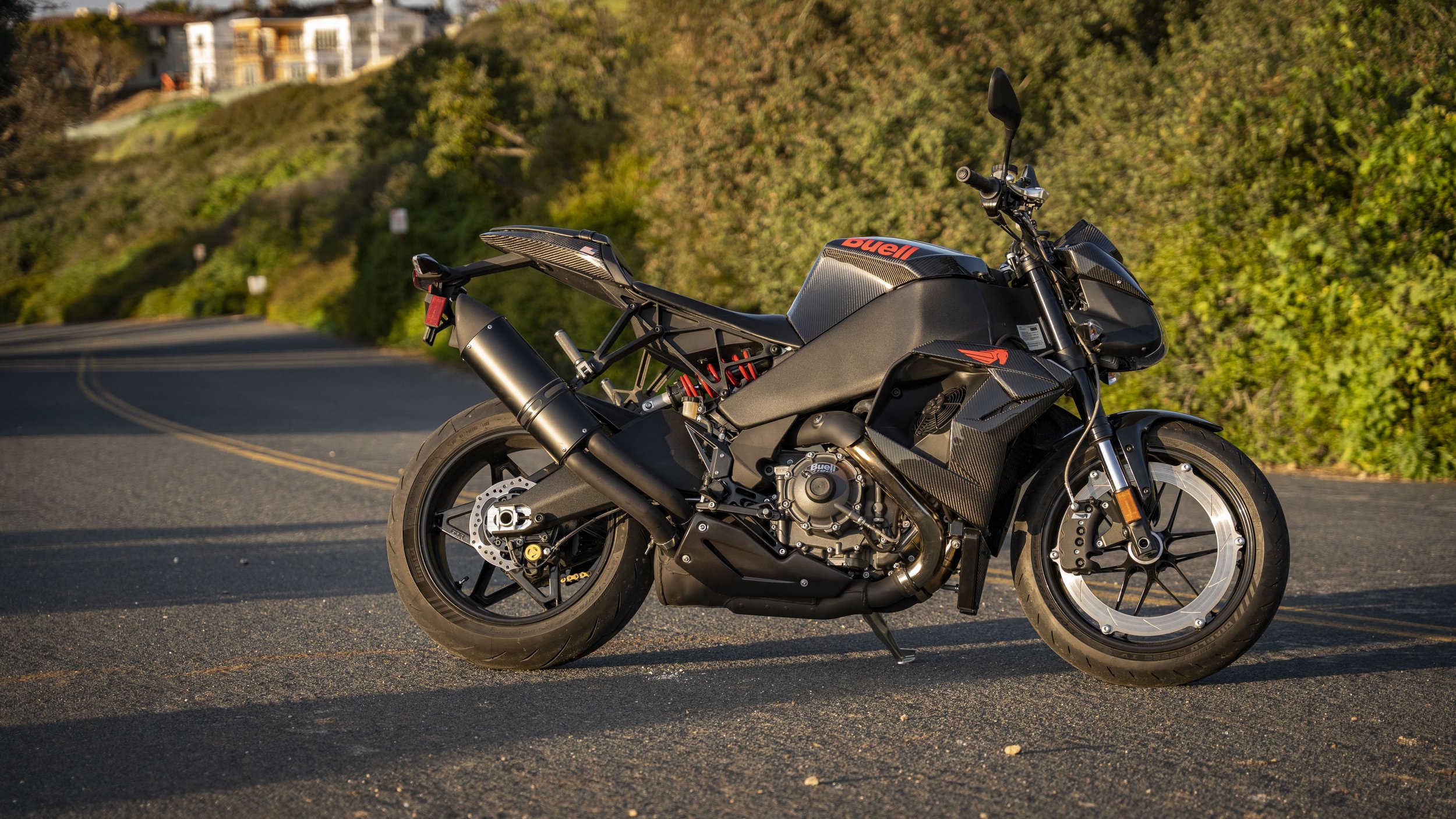 BUELL（ビュエル）　5'11 Soulmate Black Beauty Current and Future Buell Models — Buell Motorcycle Co.