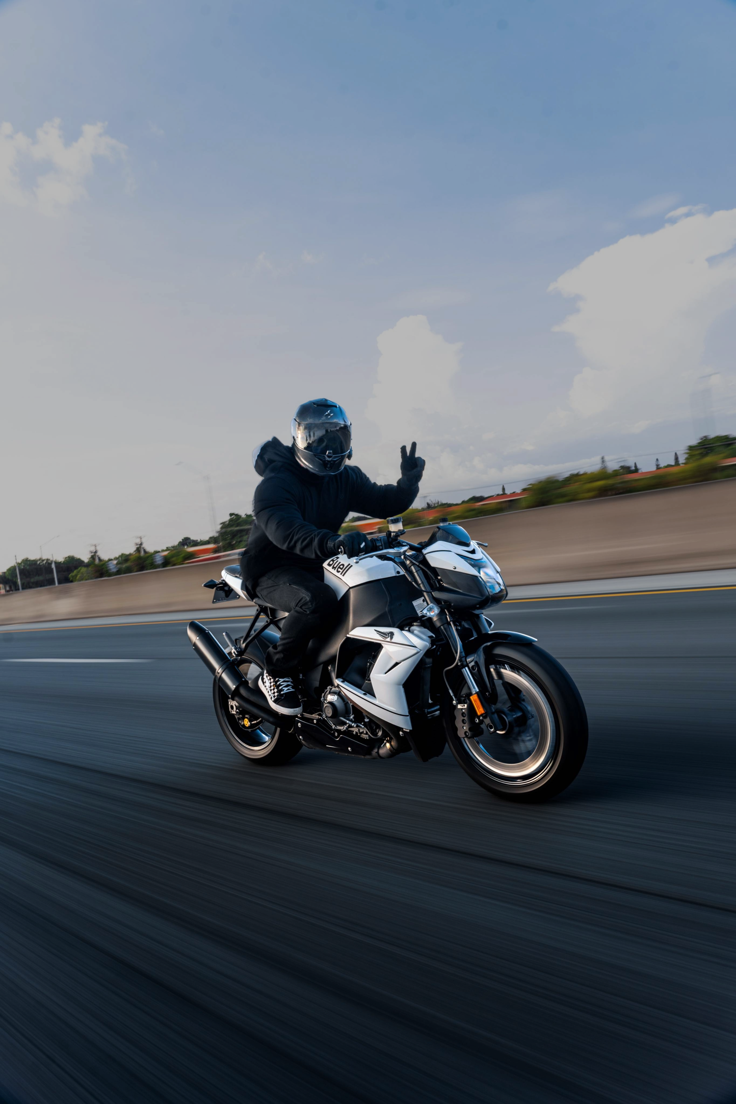1190SX ORDER NOW — Buell Motorcycle Co.