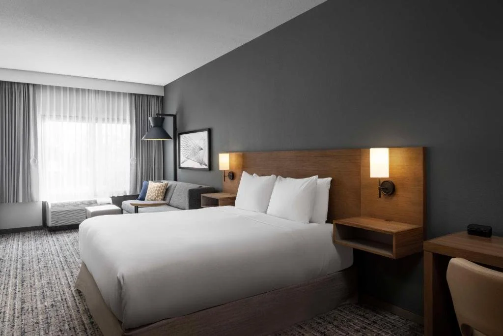 hyatt studios- kokomo 2.jpg