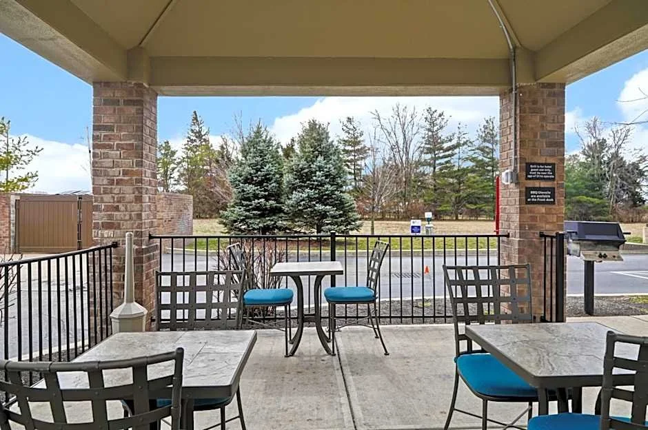 Candlewood suites - Greenwood.outside.jpeg