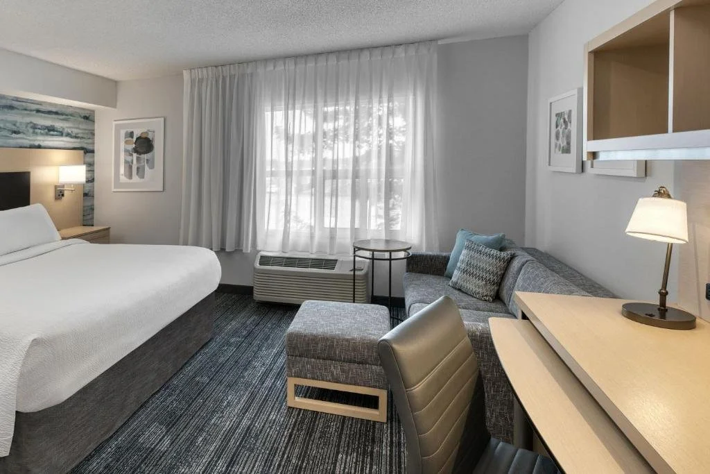 towneplace.fairfield inn - westfield03.jpg