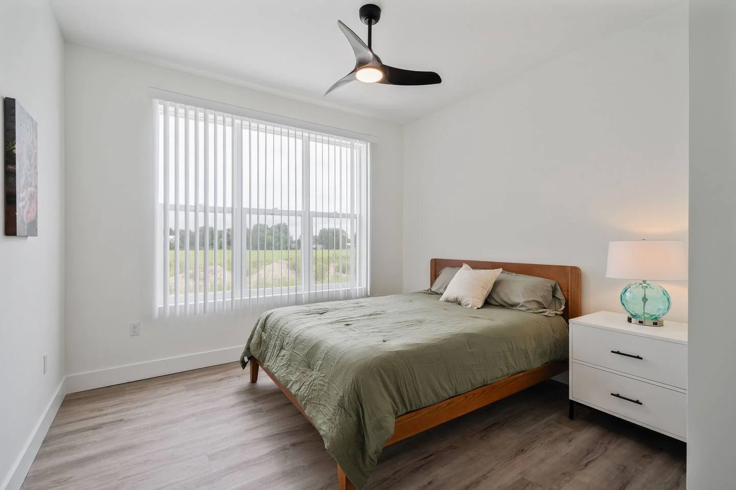 unit 3 baths - bedroom 2.jpeg