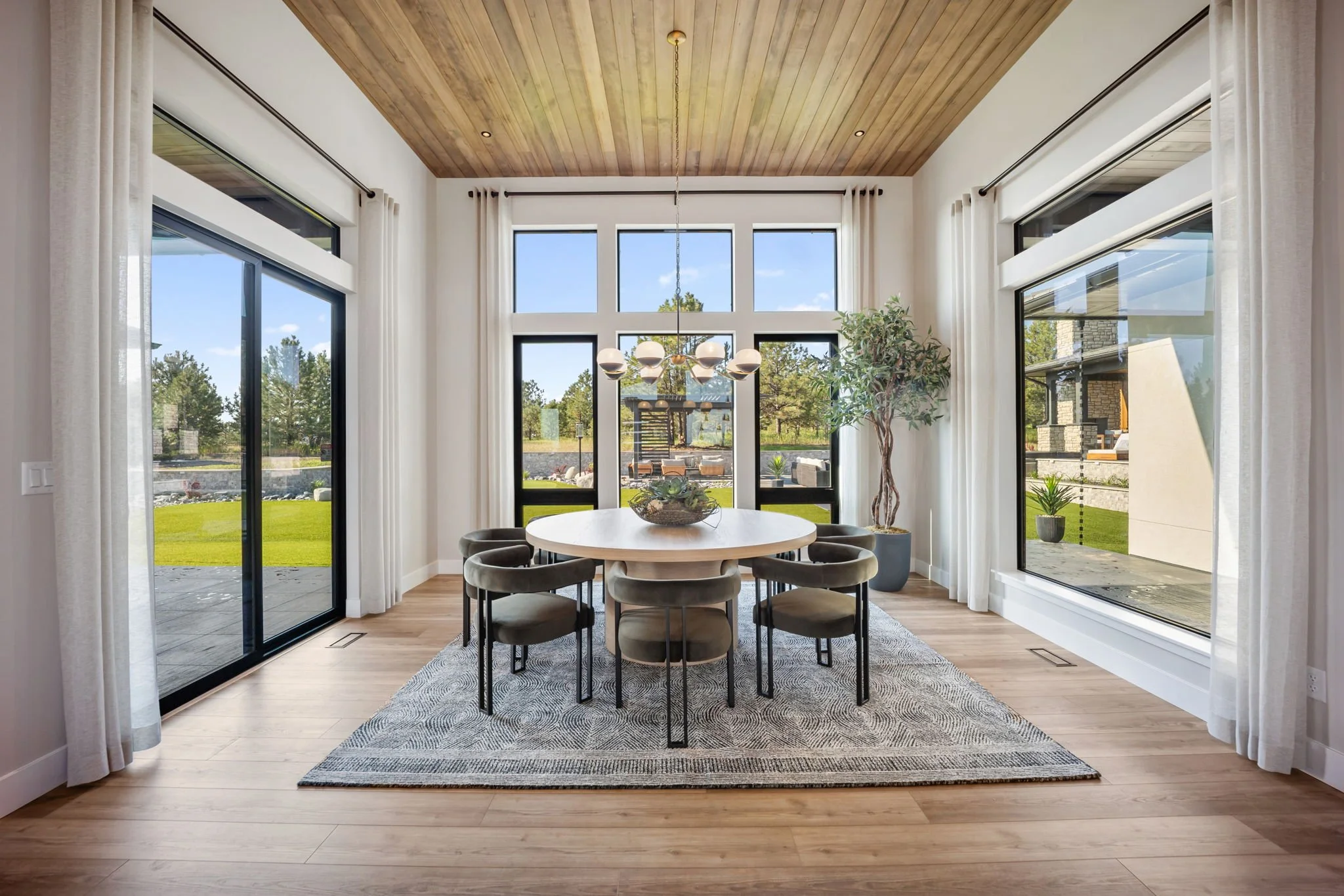 176-web-or-mls-VIBE7323.jpg
