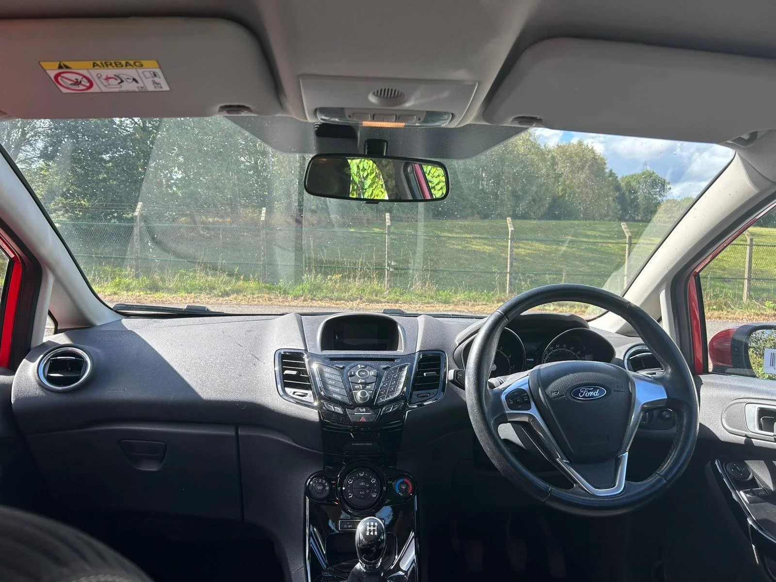 WhatsApp Image 2025-10-05 at 17.28.31 (5).jpeg