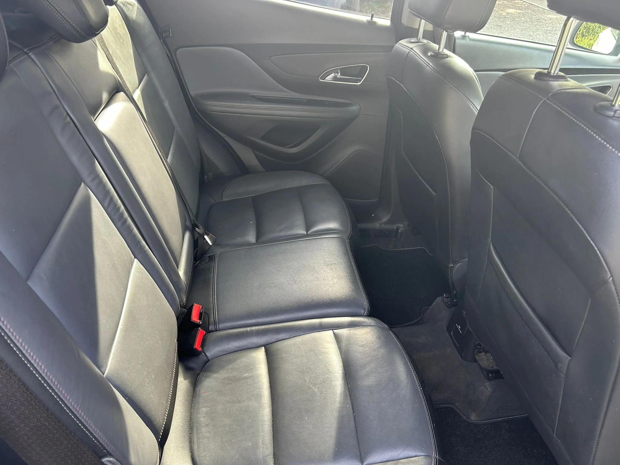 WhatsApp Image 2025-10-05 at 17.27.24 (3).jpeg