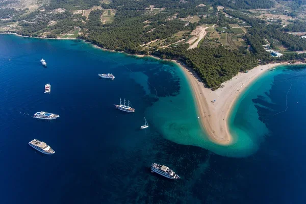 Preparing Waterfront Destinations for the Next Generation of Sustainable Marine Mobility