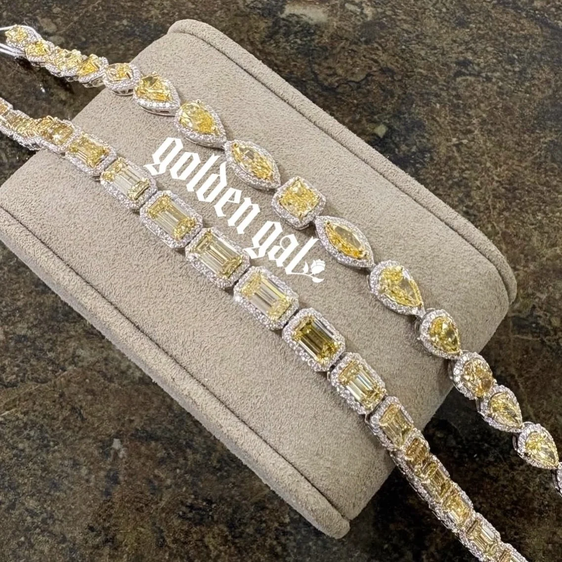 We fancy huh 💛💛⭐️⭐️ 💎💎 Nothing we can&rsquo;t do 
😉 Fine Jewelry A &mdash;> Z  #Golden #StayShining
| Bridal | Evening Wear | Anniversary Gift | Milestone