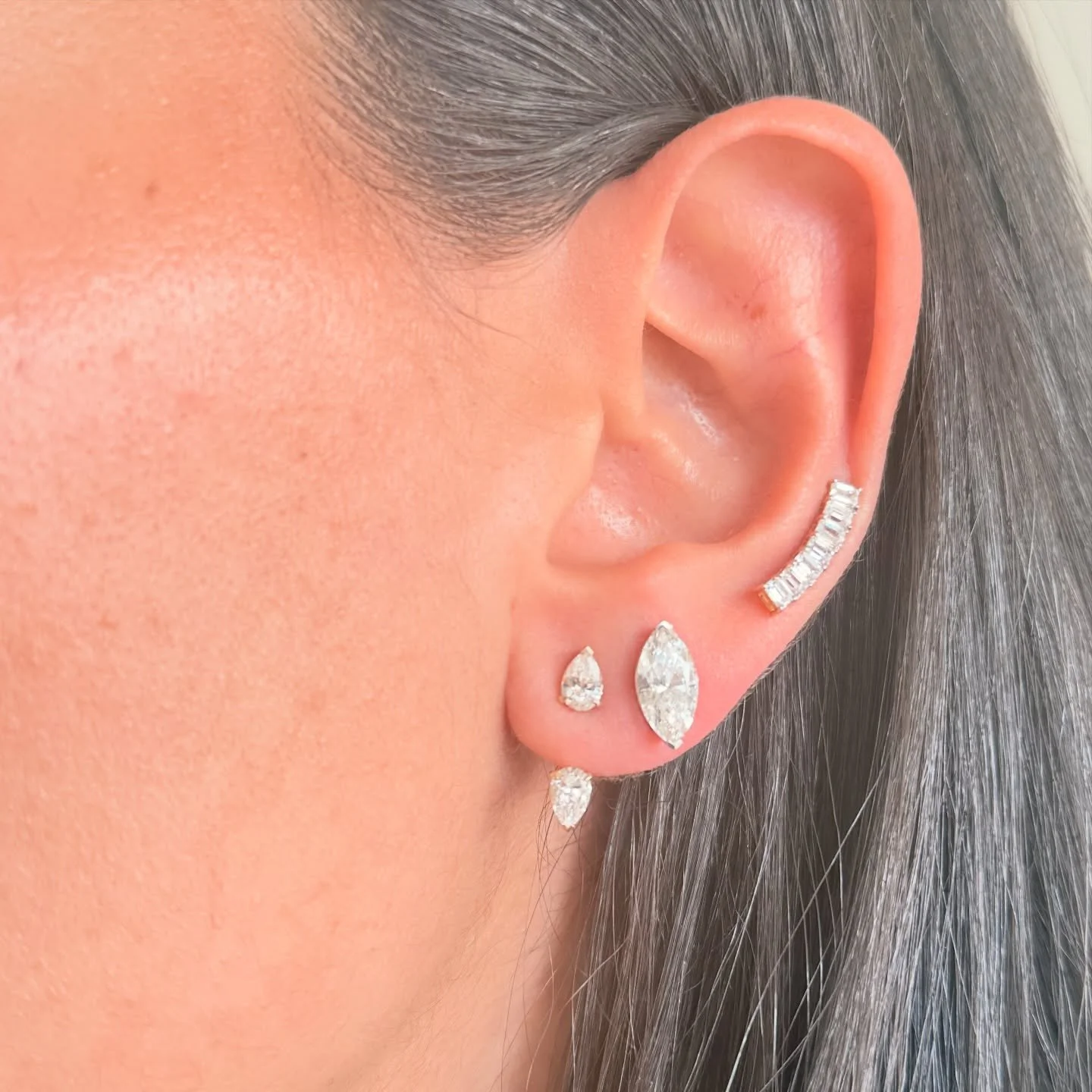 BOLD BLING ✨ visit for your personal in-store ear mapping &mdash; because they can try to imitate GGJ styles but taste &amp; confidence can&rsquo;t be imitated 💋
Piercing: @piercedbyggj