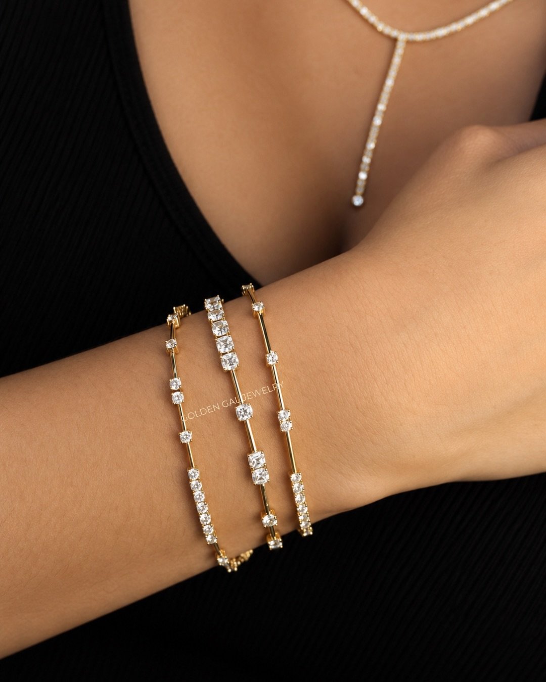 The Diamond Float bracelet is an iconic addition to your stack. 💎

This customized layout by GGJ is sure to turn heads✨customize the diamond size to match your budget 💗 as seen in the first photo! 
Only at Golden Gal ☁️☁️ #float
