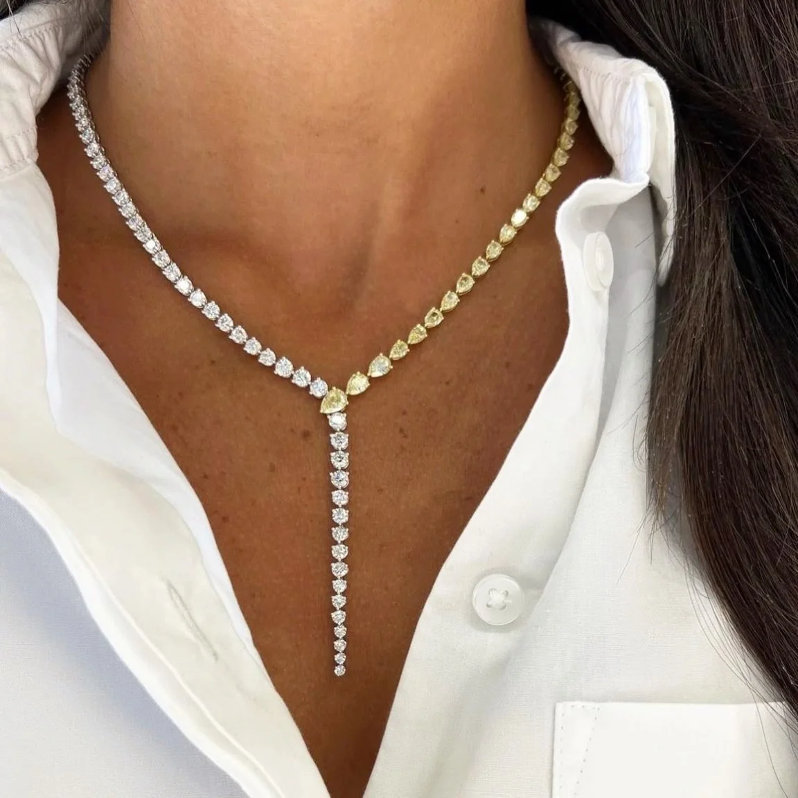 OH BABY! You have no idea what&rsquo;s in store for this Holiday Season 💛🤍💎💎 Go big or Go home is in season @ Golden Gal, &amp; i couldn&rsquo;t be happier 💫

and always remember, you&rsquo;ll see the best styles in store, not everything is post