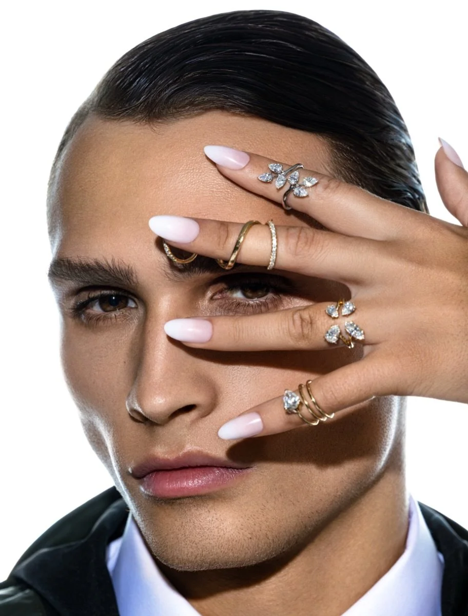 CUT LIKE A DIAMOND 💎

Unbelievable jewelry collection incoming Holiday 2026. Cocktail styles &amp; show-stopping concepts you&rsquo;ll only find @ Golden Gal. The season of bliss, bling &amp; blessings. Stay close!
xo,
Golden Gal
