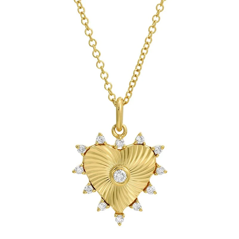 FLUTED HEART NECKLACE