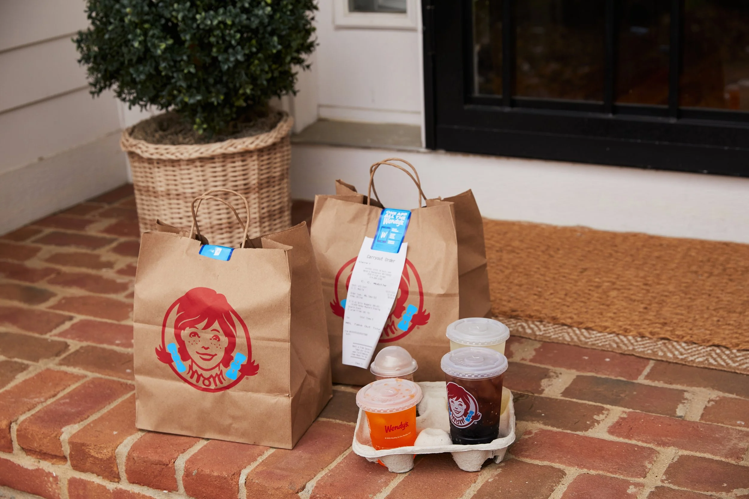 Delivery_Shot5_334.jpg