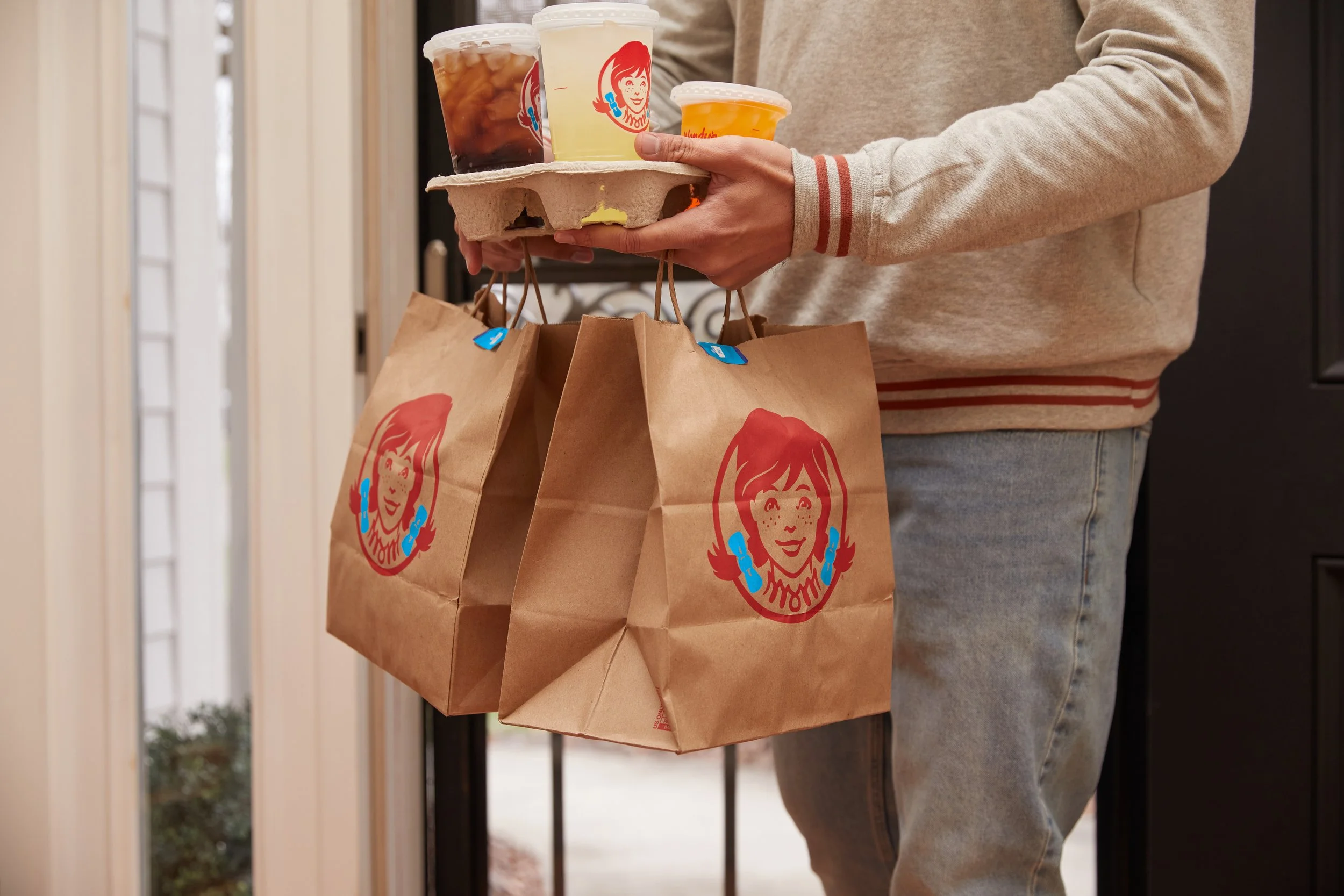 Delivery_Shot2_076.jpg