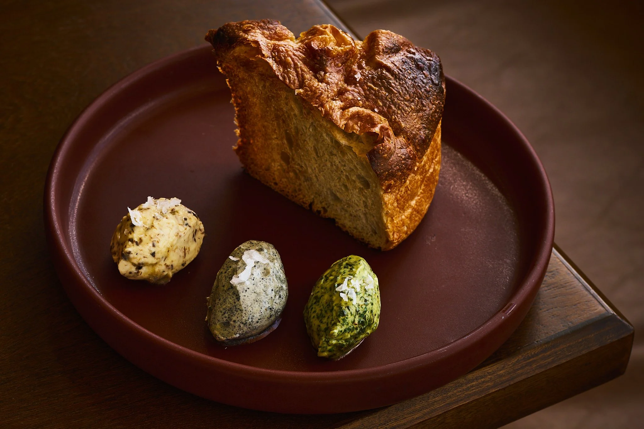 Focaccia y mantequilla