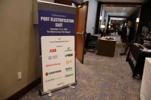 2024-11-Port-Electrification-East-HEVI-07-300x200.webp