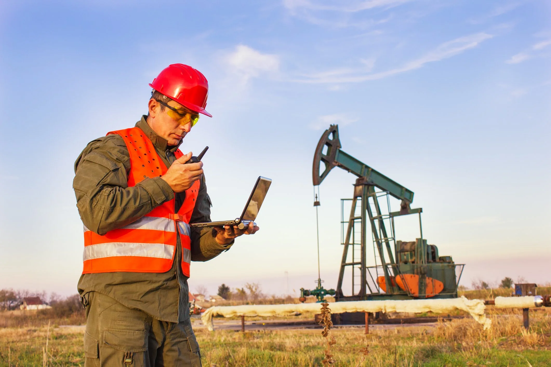 oilfield contractor, downstream, pipeline, oil well site, energy, employment, h2s, safe land, veriforce