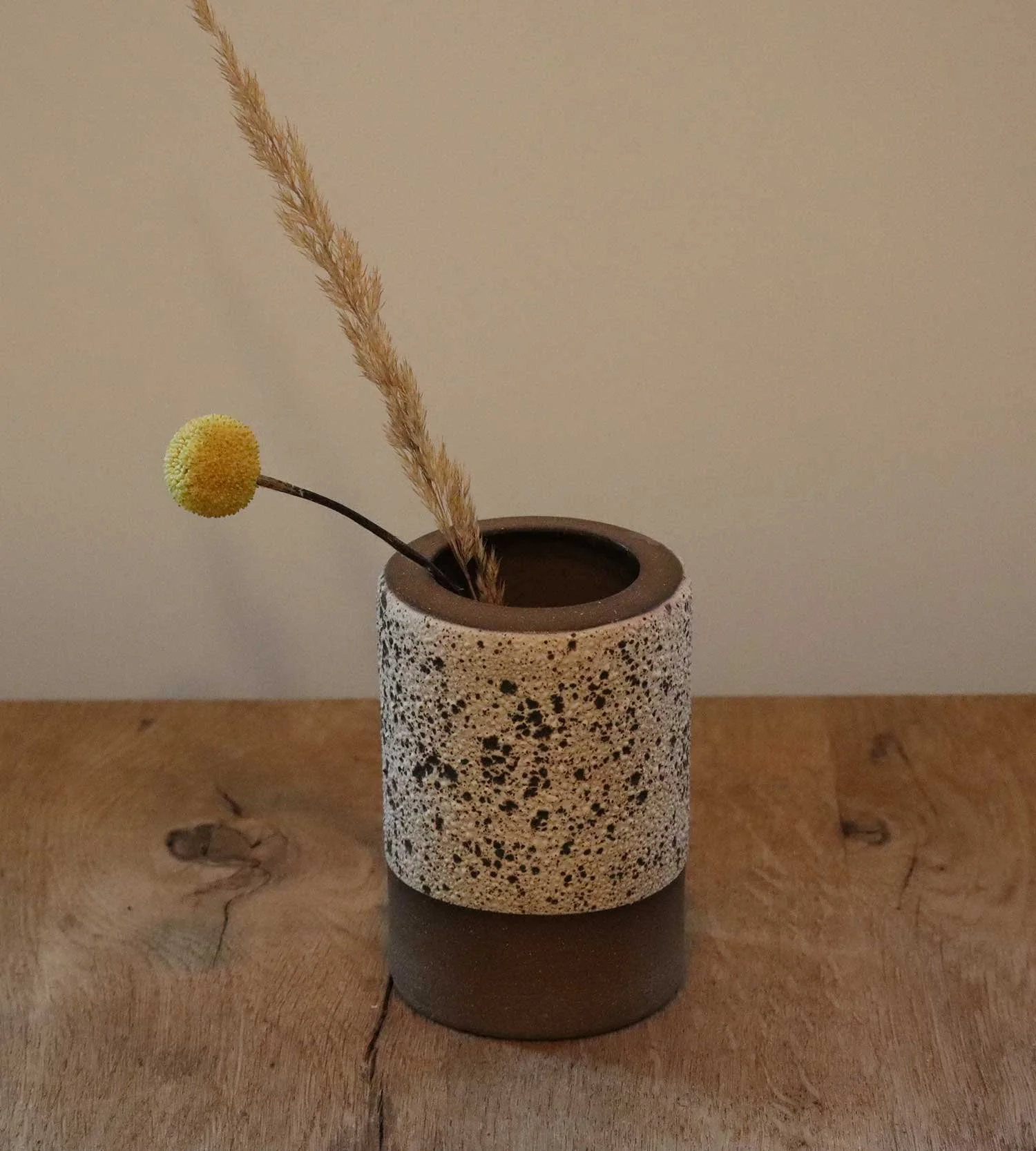 The-Strata-Vase-Fault-Line-2.jpg