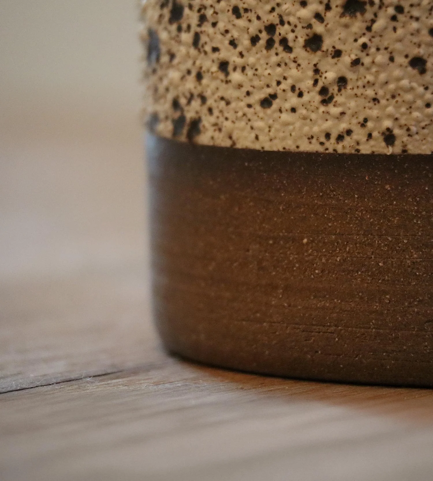 The-Strata-Vase-Ash Line (Small)-4.jpg