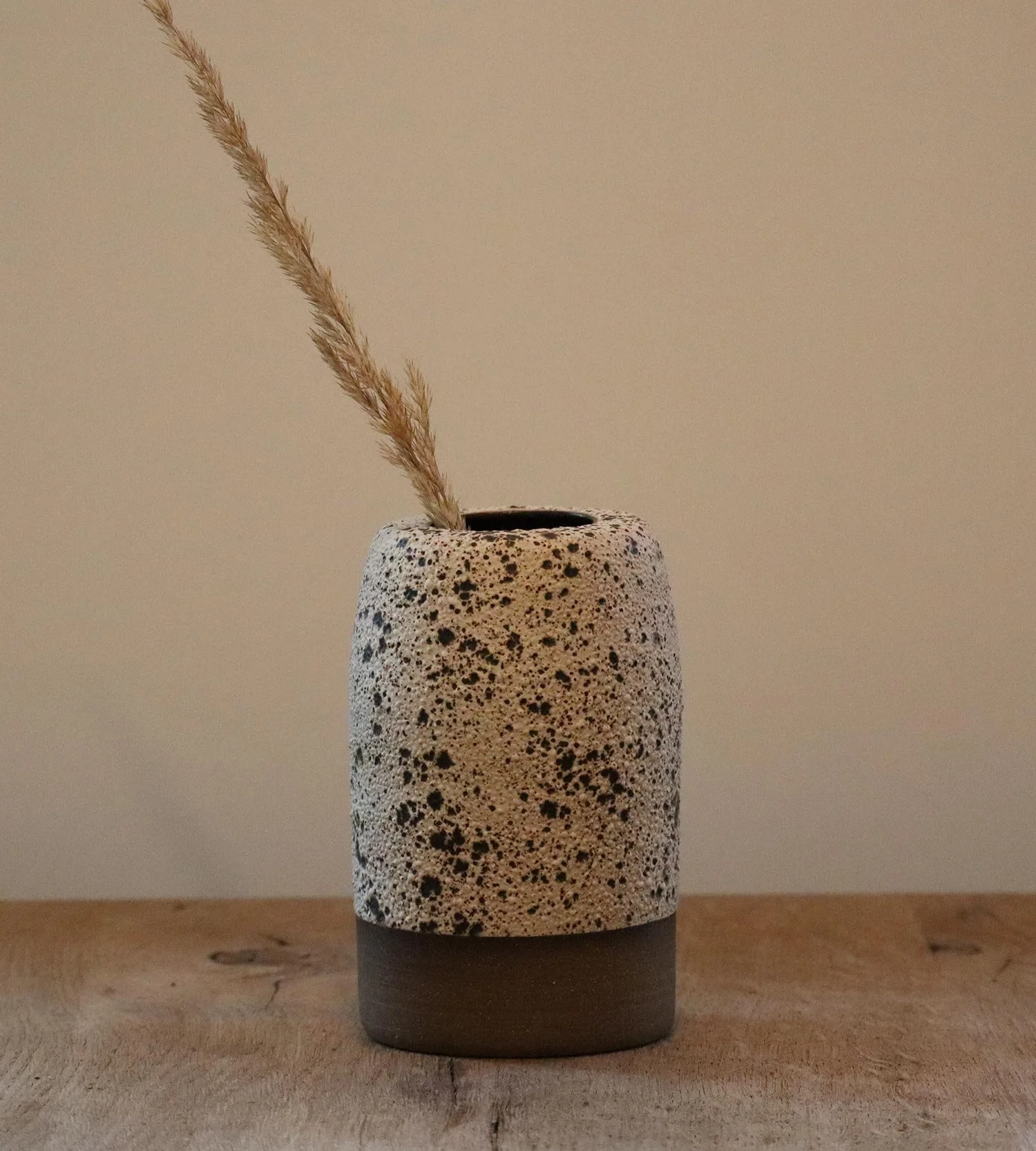 Ash Line (Small) - Ceramic Vase