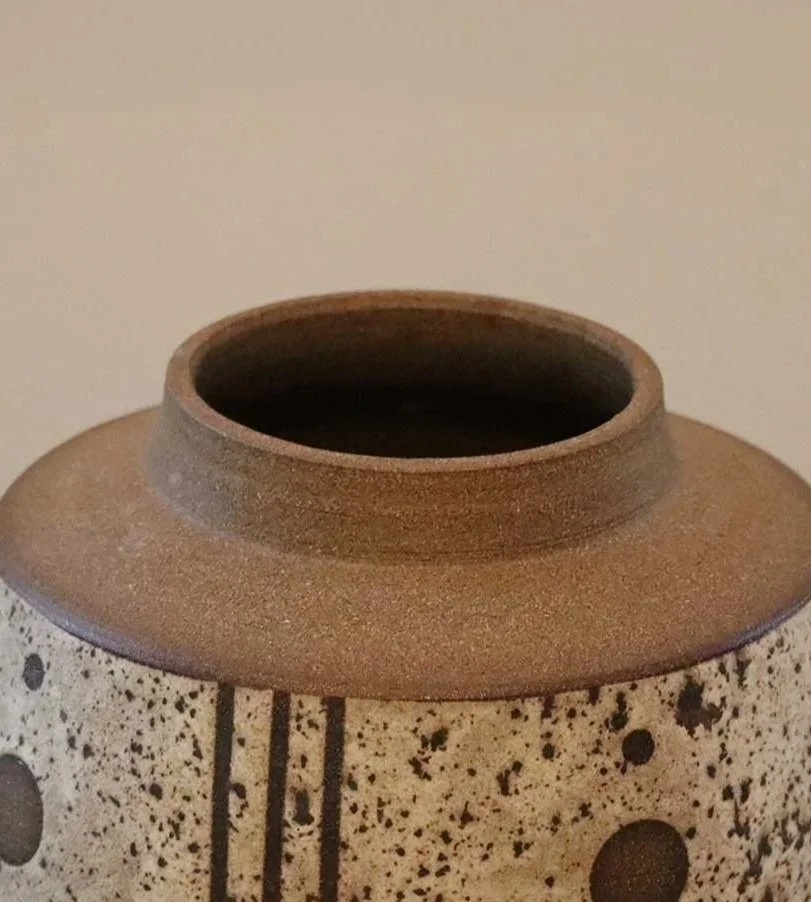 The-Strata-Vase-Delta-2.jpg