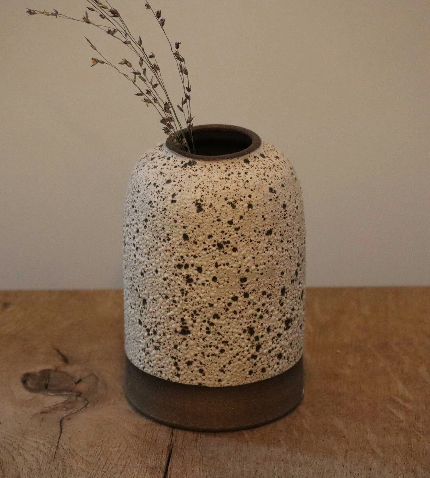The-Strata-Vase-Ash-Swell-2.jpg
