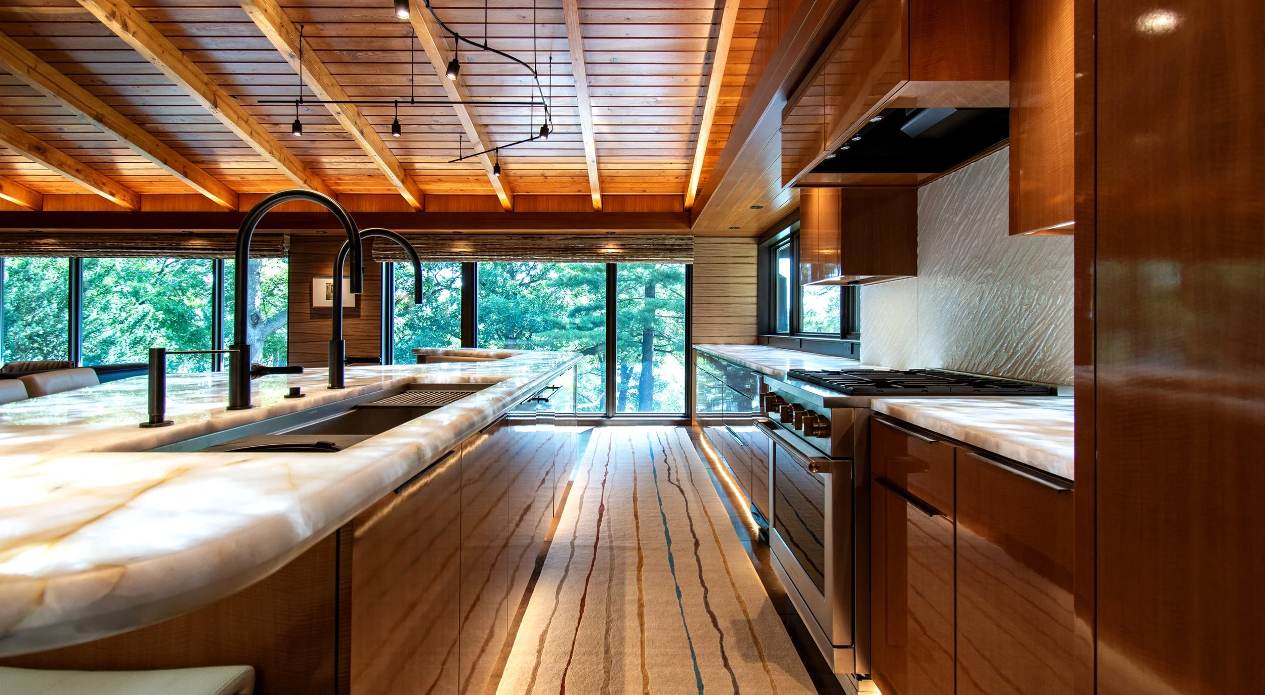 Kitchen_Parallel_H_496_01M.jpg