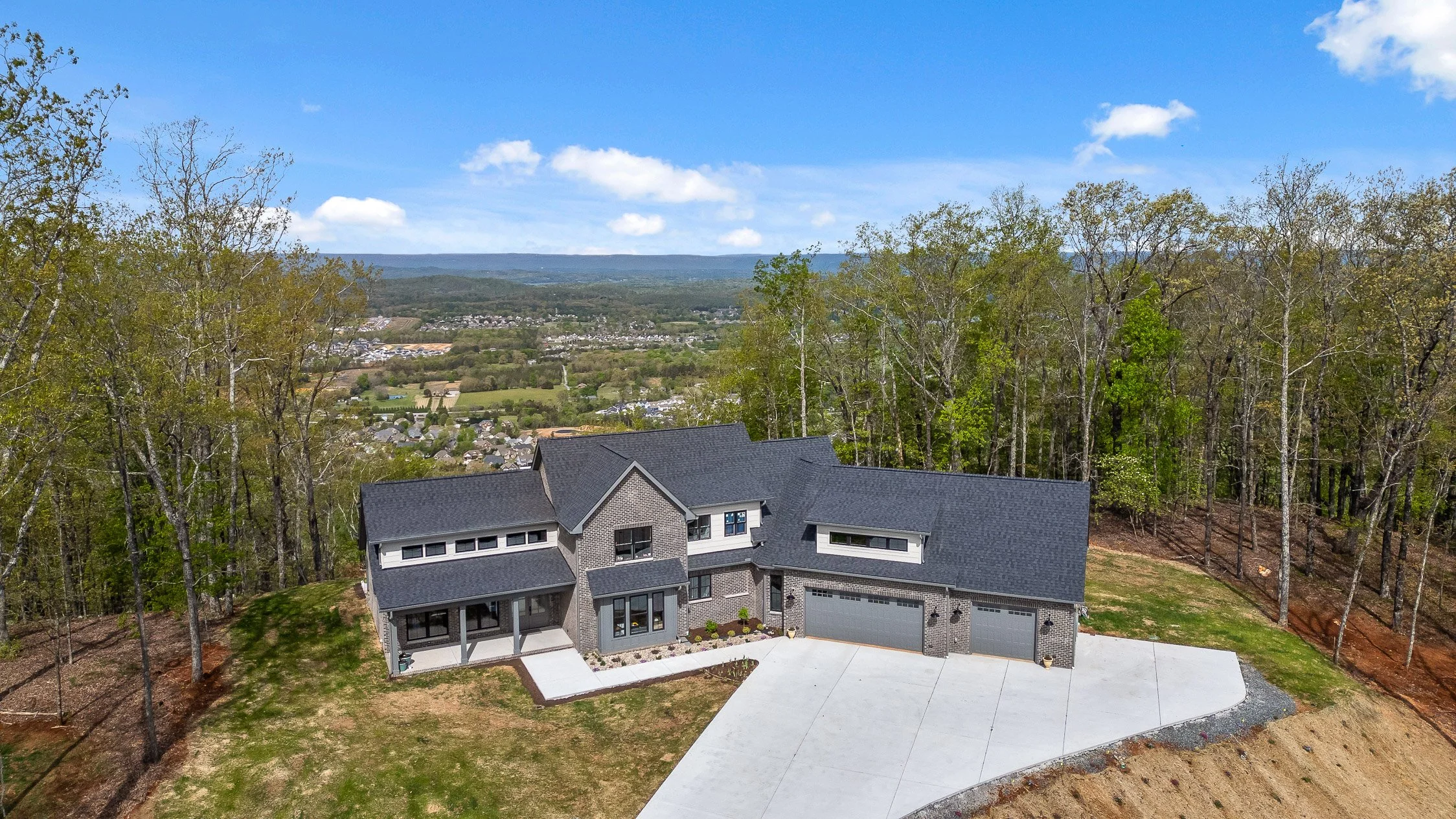 Ooltewah TN Custom Home Builder Design Build Lighthouse Contruction 1.jpg