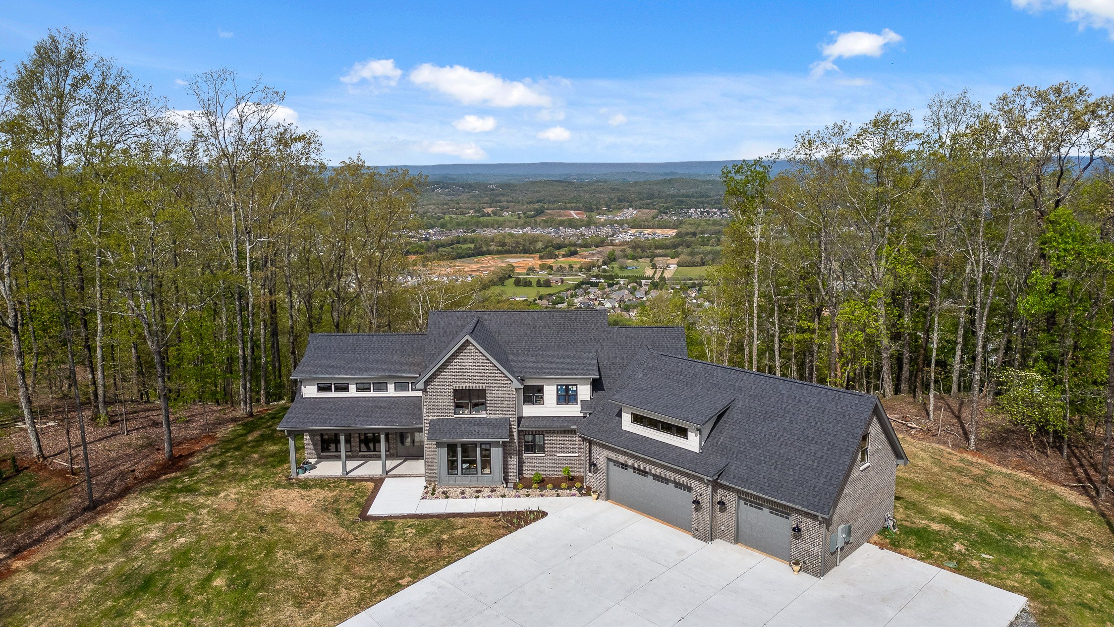 Ooltewah TN Custom Home Builder Design Build Lighthouse Contruction 18.jpg