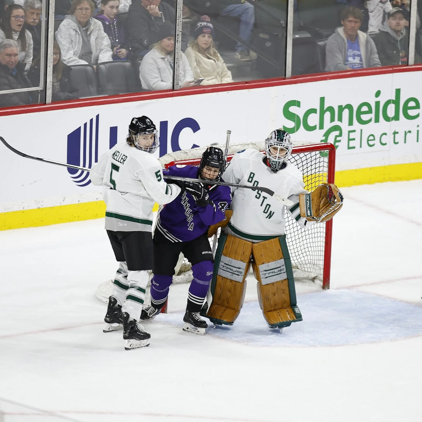 Boston Fleet Skate Into First Place in Team Rankings