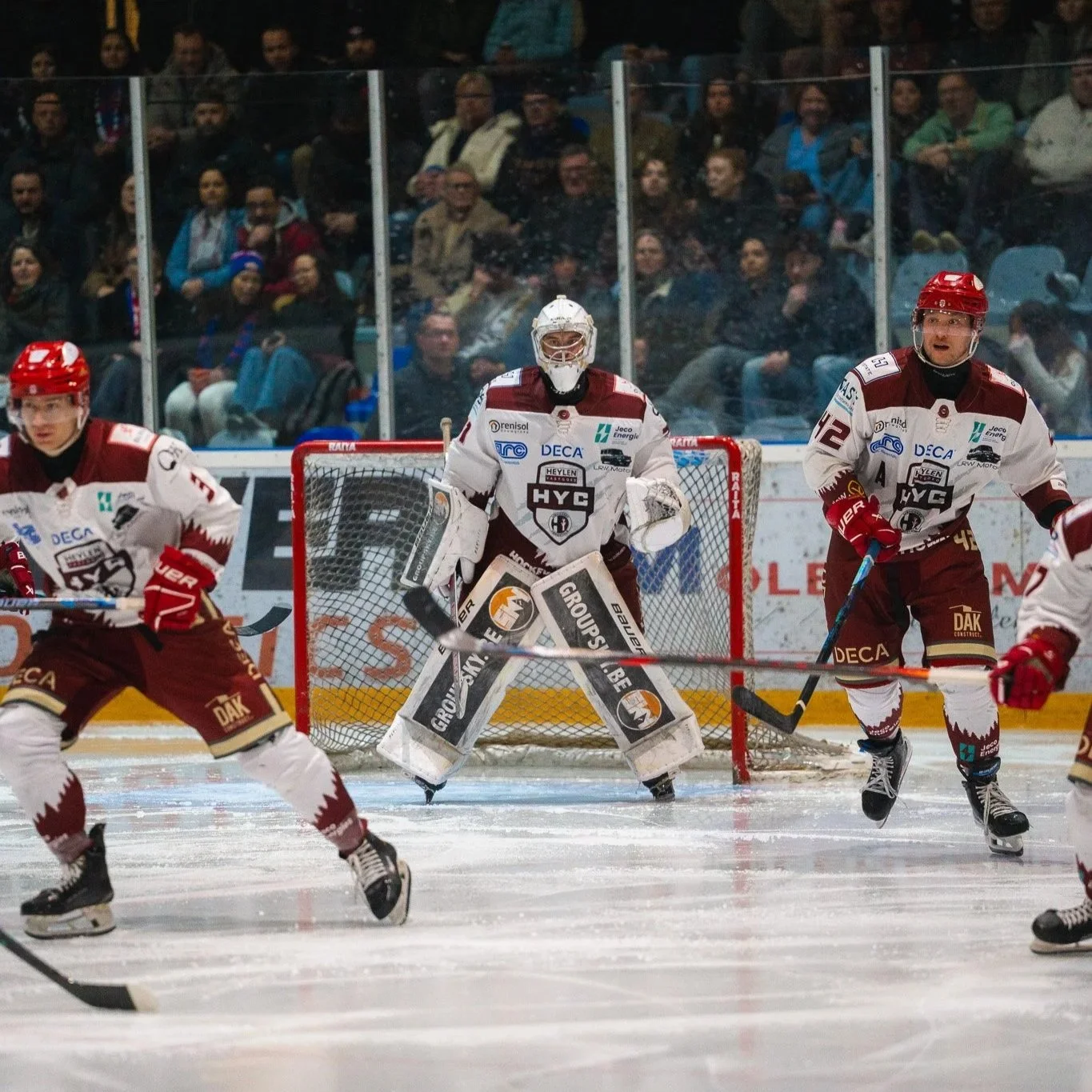 Hijs Hokij Shut Out HYC in Playoff Opener