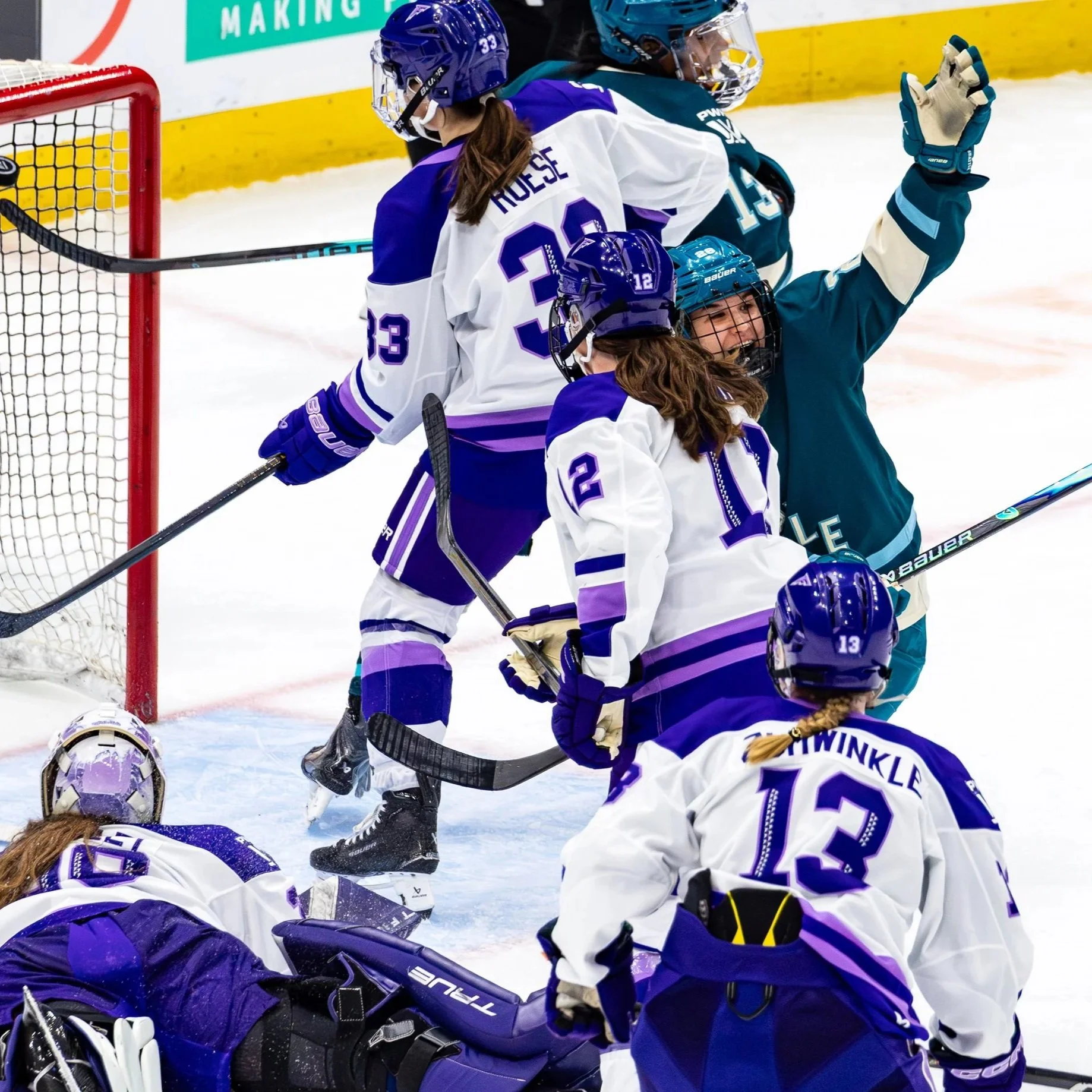 Torrent Edge Frost 5–4 in Wild Back-And-Forth Thriller