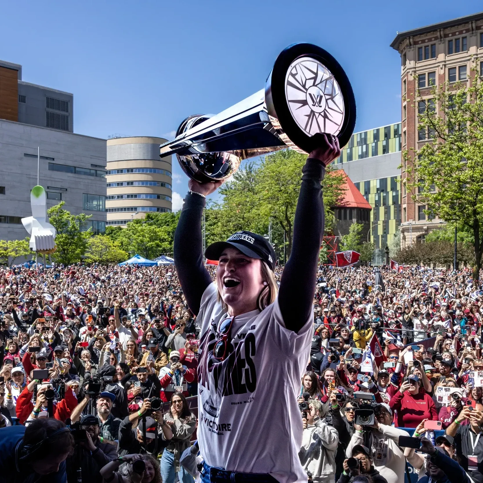 Montreal Victoire Celebrates Walter Cup Win with Thousands of Fans&nbsp;