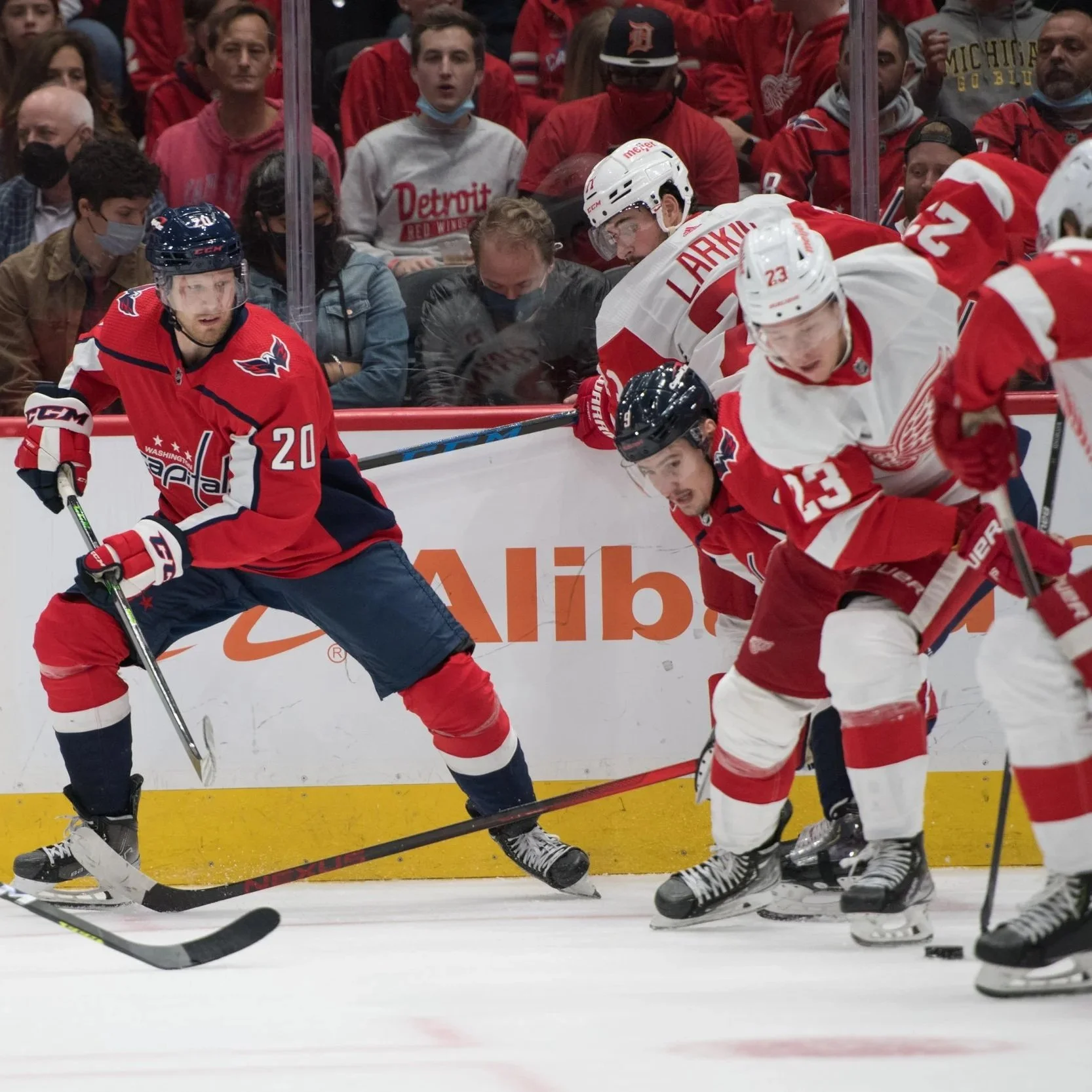 Wild Remain in Pursuit of Dylan Larkin Amid Ongoing Trade Talks