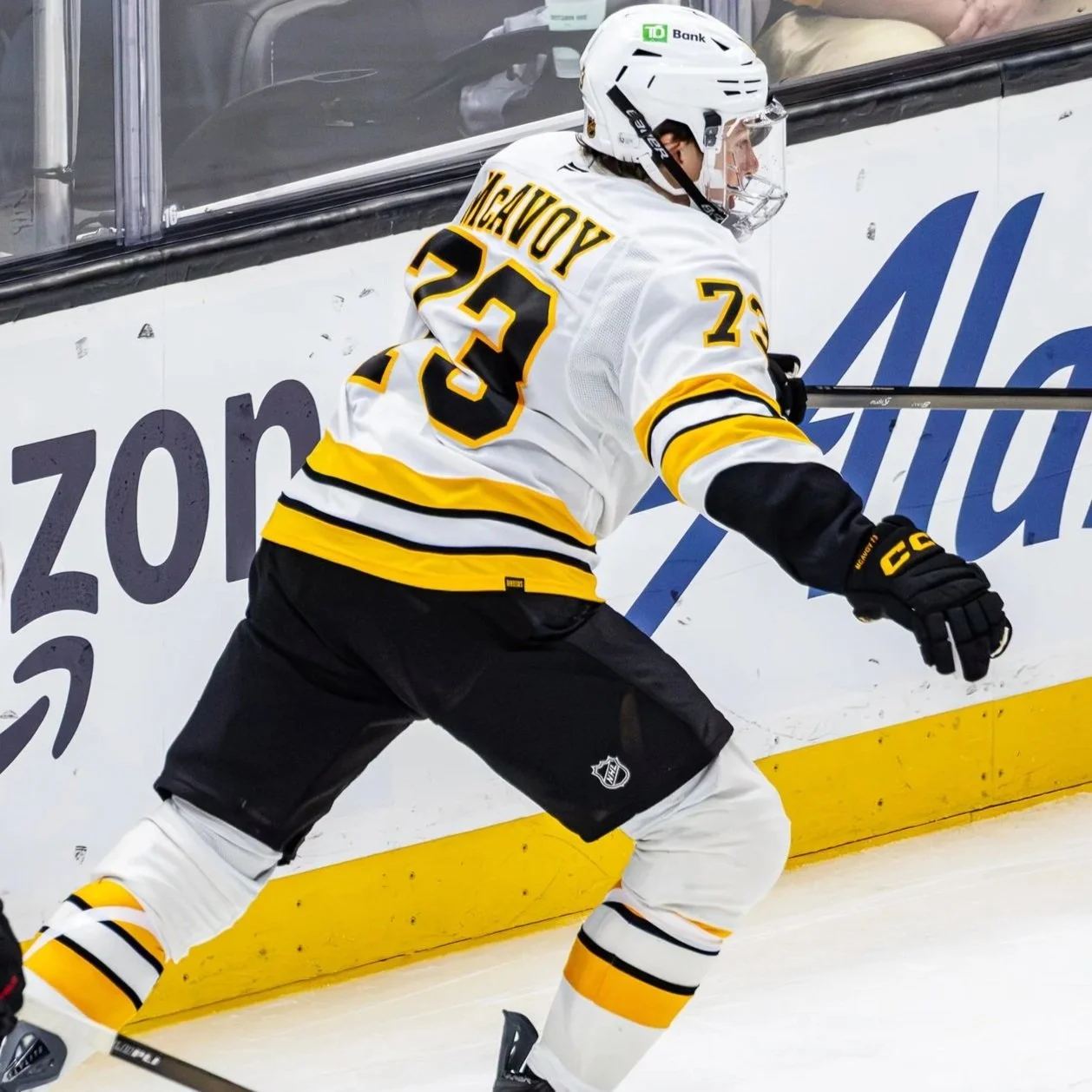 McAvoy Returns as Bruins’ Depth Fuels Win Over Sharks