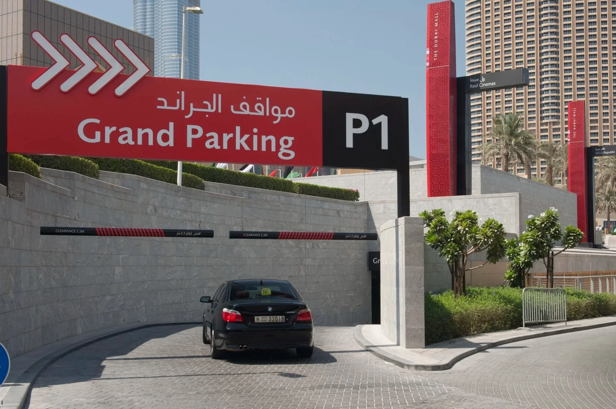 DubaiMallParking_133_IH.jpg