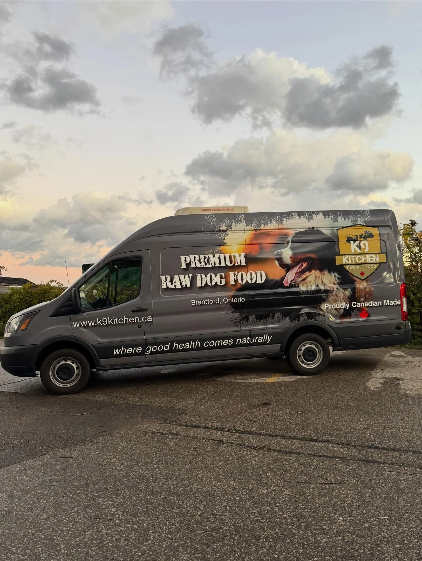 What started as a conversation with @the_k9_kitchen turned into a full-on reality 🚐✨

We absolutely love taking our clients&rsquo; ideas and turning them into custom vehicle wraps that make a statement on the road

From delivery vans to company flee