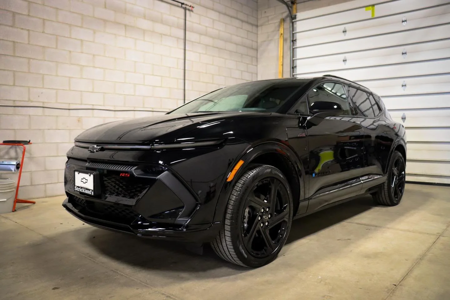 This Chevy Equinox EV came in looking good, but we wanted it looking right

We completed a Level 1 paint refinement to clean up light imperfections and finished it off with our Parker Special 

Looking to freshen up your vehicle?

Call or DM us today